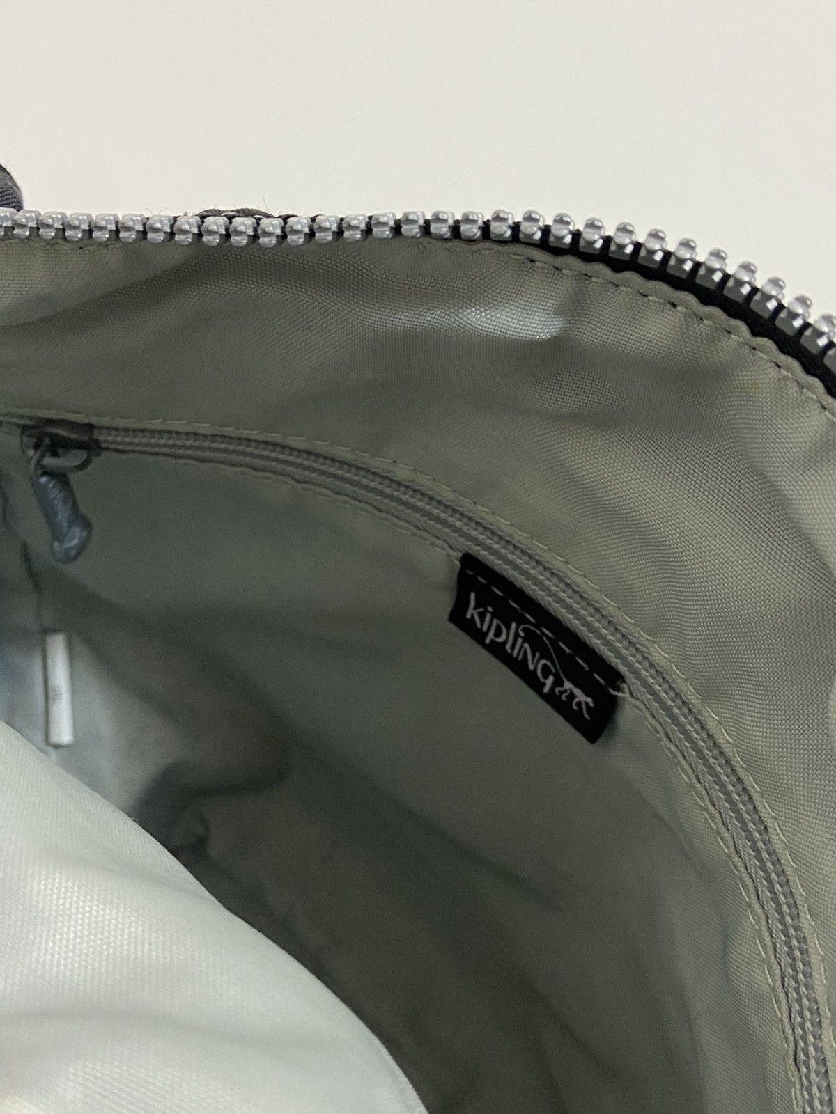 Vintage Vintage Kipling Y2K Bag Messenger Size ONE SIZE - 14 Thumbnail