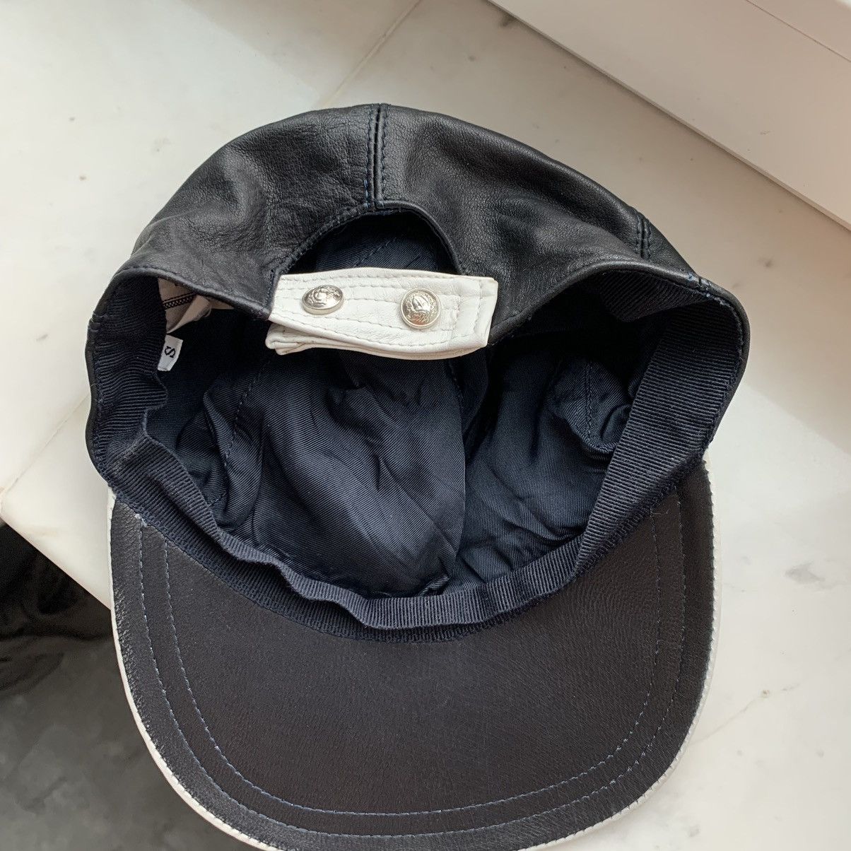 Versace 🔴 Gianni Versace Cap Medusa Black White Logo 90s Hat Size ONE SIZE - 3 Thumbnail