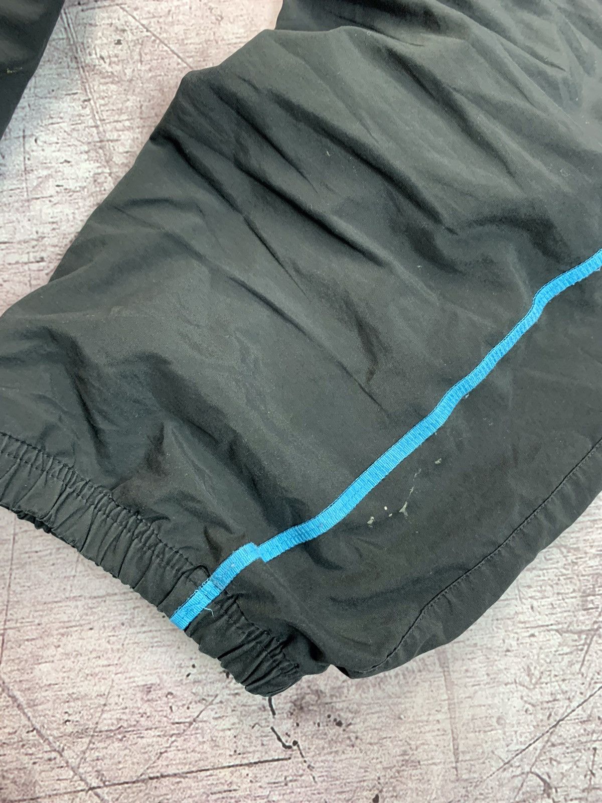 Nike × Vintage Nike Vintage Mens Nylon Pants Drill Style Size US 34 / EU 50 - 12 Thumbnail