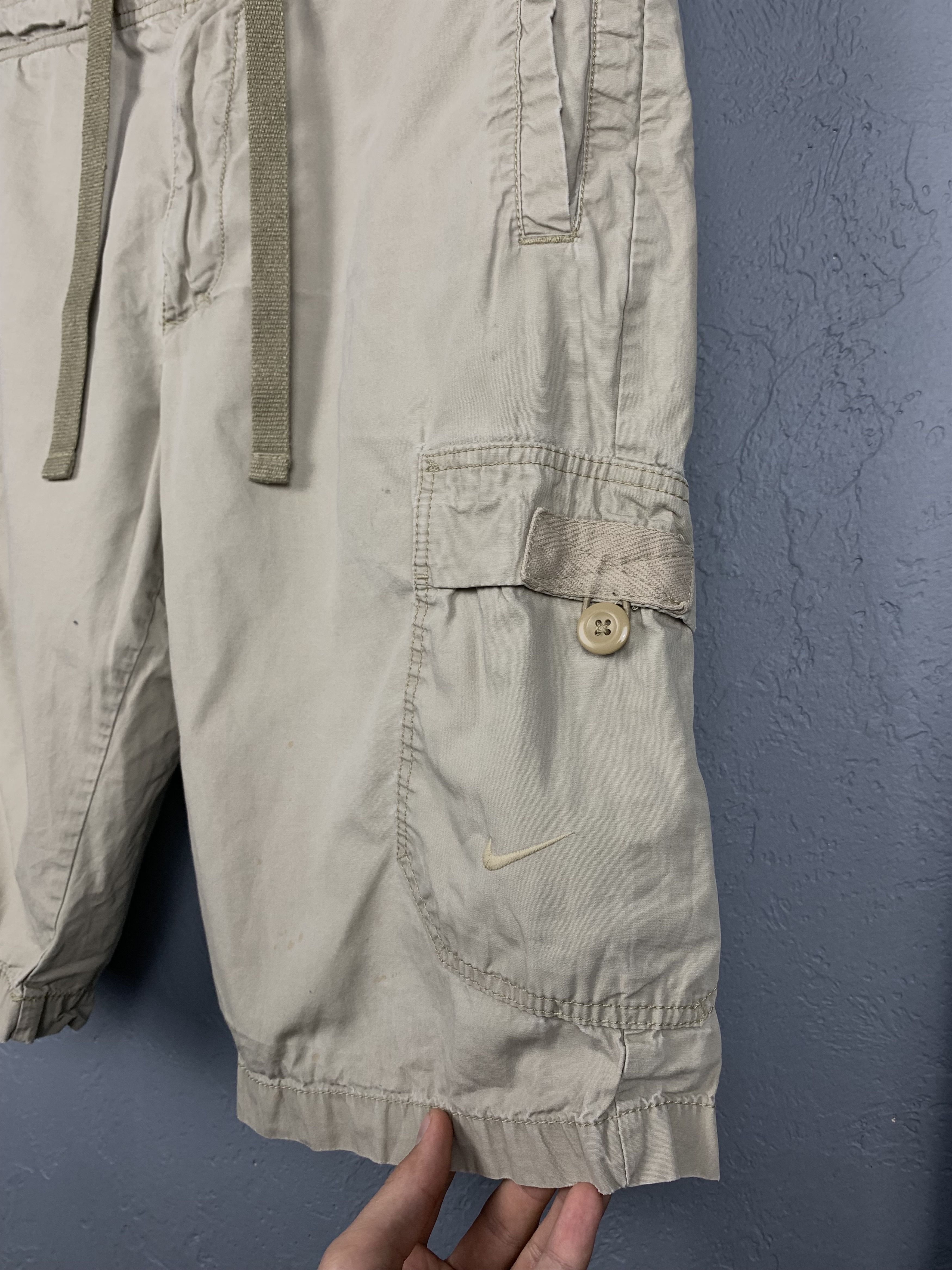 Nike × Vintage Vintage Nike Mens Cargo Shorts Y2K Size US 32 / EU 48 - 2 Thumbnail