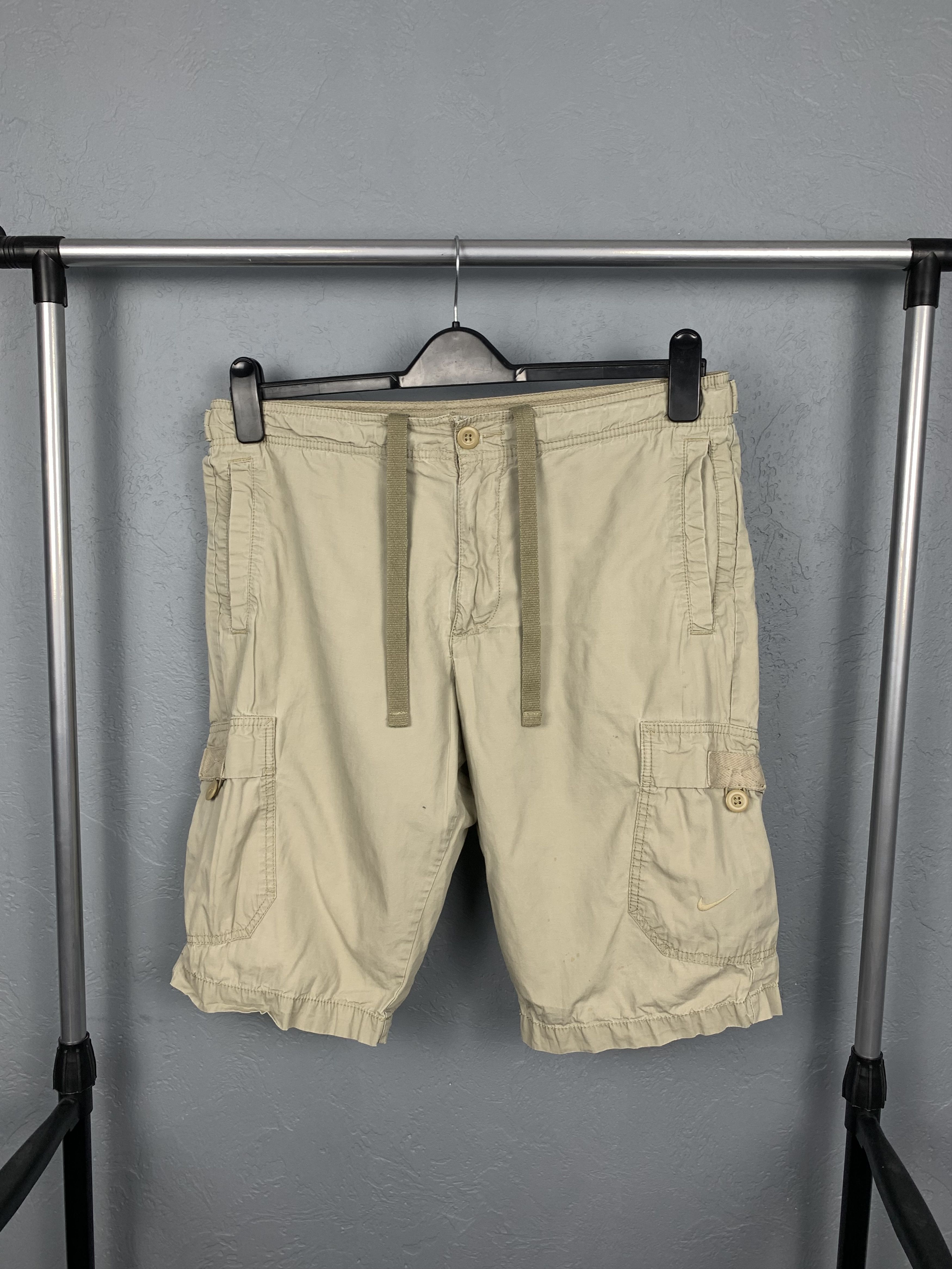Nike × Vintage Vintage Nike Mens Cargo Shorts Y2K Size US 32 / EU 48 - 1 Thumbnail