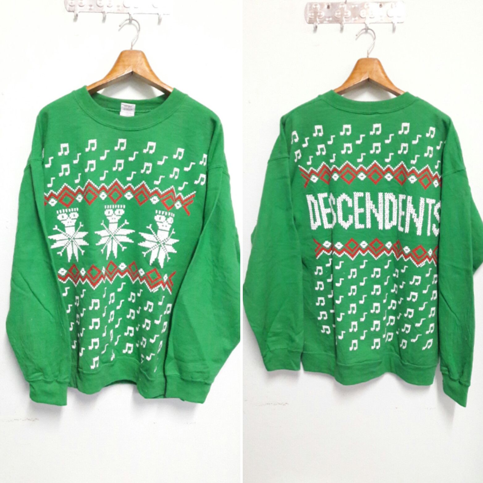 Band Tees Inspired Descendent sweatshirt double sided rockwear Size US L / EU 52-54 / 3 - 1 Preview