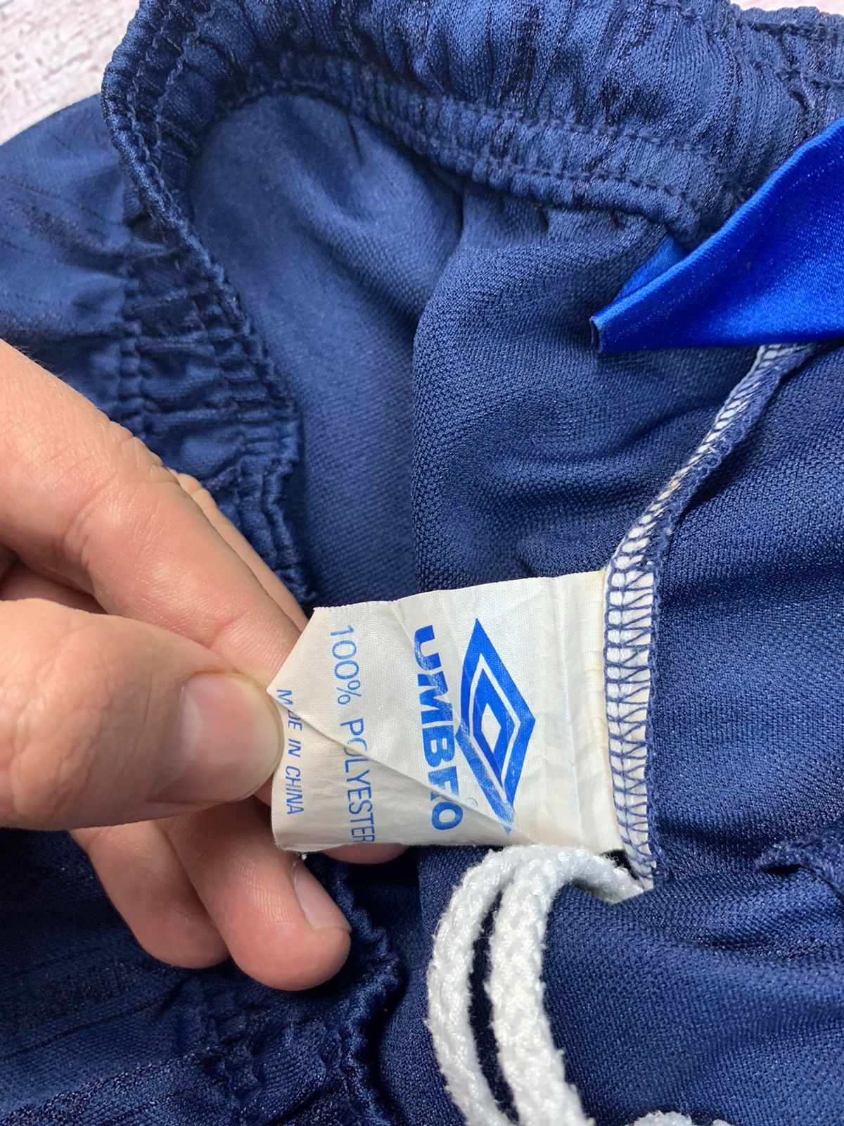 Umbro × Vintage Vintage Umbro Y2K Shorts Size US 36 / EU 52 - 5 Thumbnail