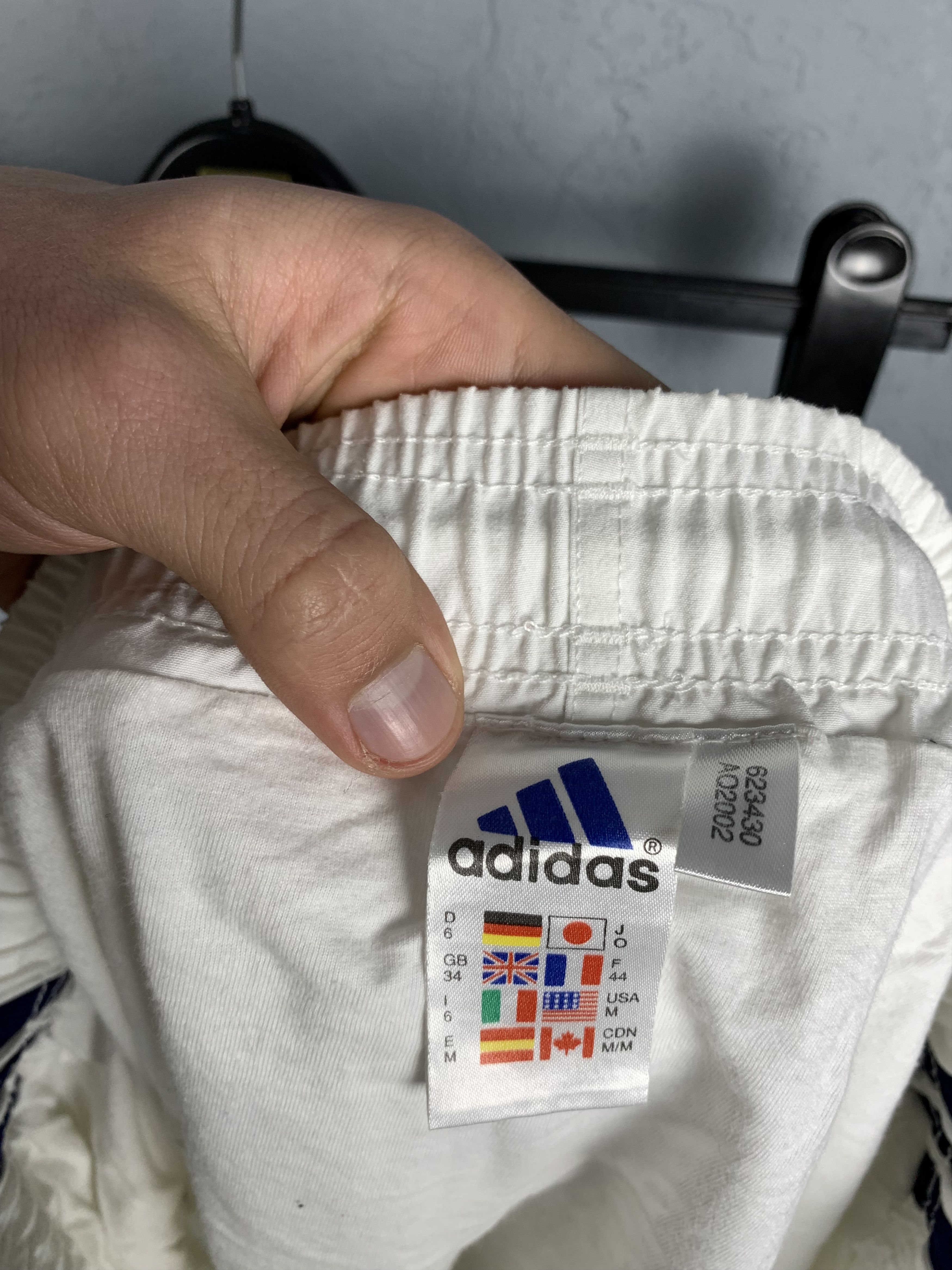 Adidas × Vintage Adidas 90s Vintage Mens Nylon Shorts Size US 32 / EU 48 - 5 Thumbnail