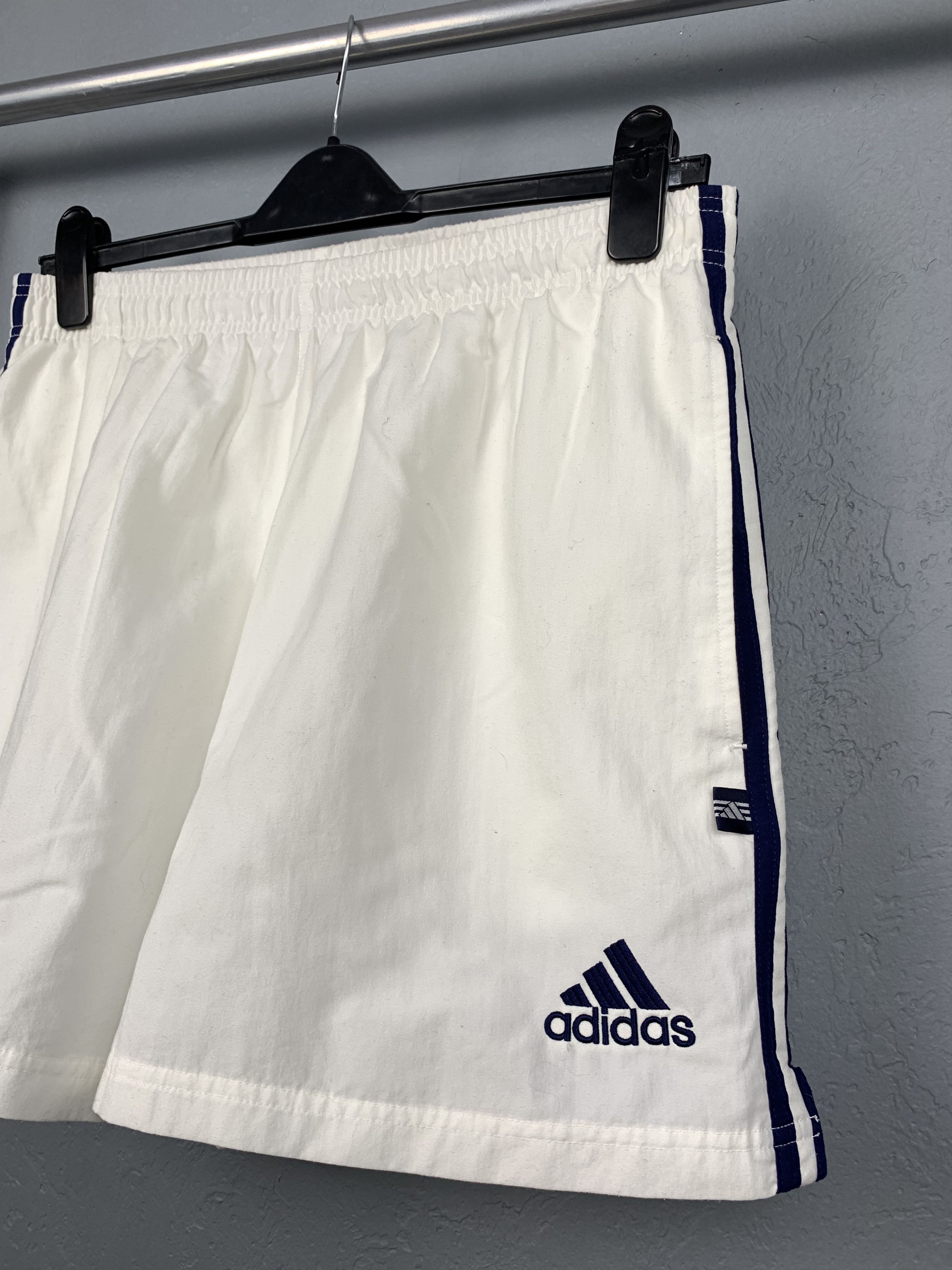 Adidas × Vintage Adidas 90s Vintage Mens Nylon Shorts Size US 32 / EU 48 - 2 Thumbnail