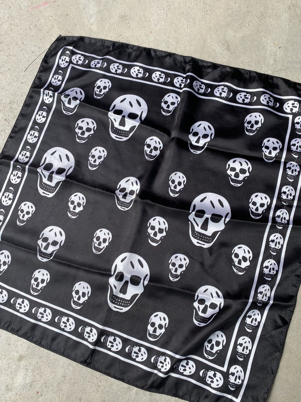 Starter × Vintage 💸BINDINGOFFER💸Skull scarf like alexander mcqueen Size ONE SIZE - 3 Thumbnail