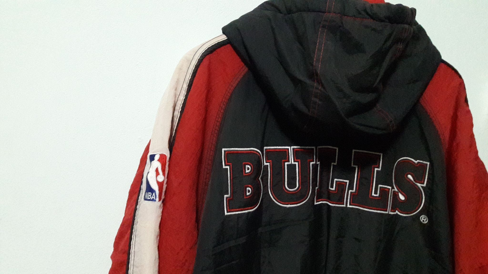 NBA Vintage Chicago bulls x Starter Distressed stains Sportwear Size US M / EU 48-50 / 2 - 3 Thumbnail
