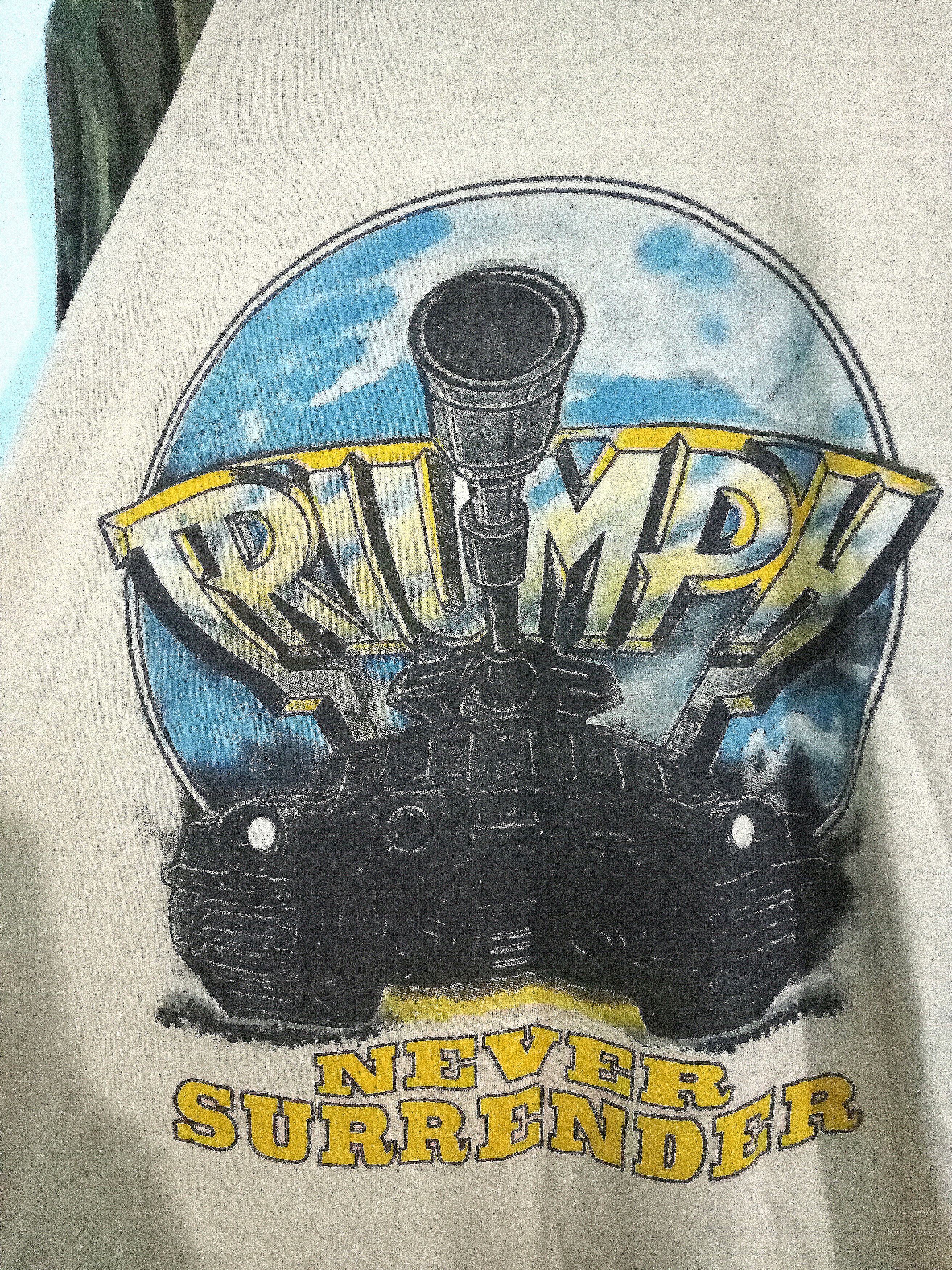 Band Tees Vintage 80s Triumph Never Surrender 1983 Camouflage rockwea Size US M / EU 48-50 / 2 - 2 Thumbnail