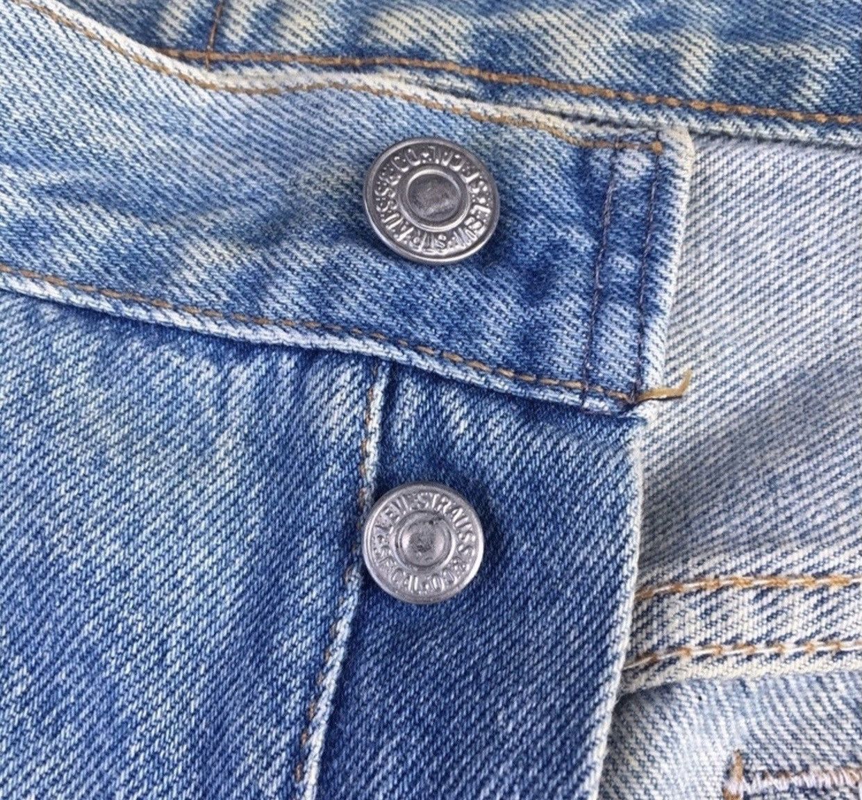 Levi's Vtg Distressed Levi’s 501 Acid Wash Jeans Made in USA Size US 38 / EU 54 - 12 Thumbnail