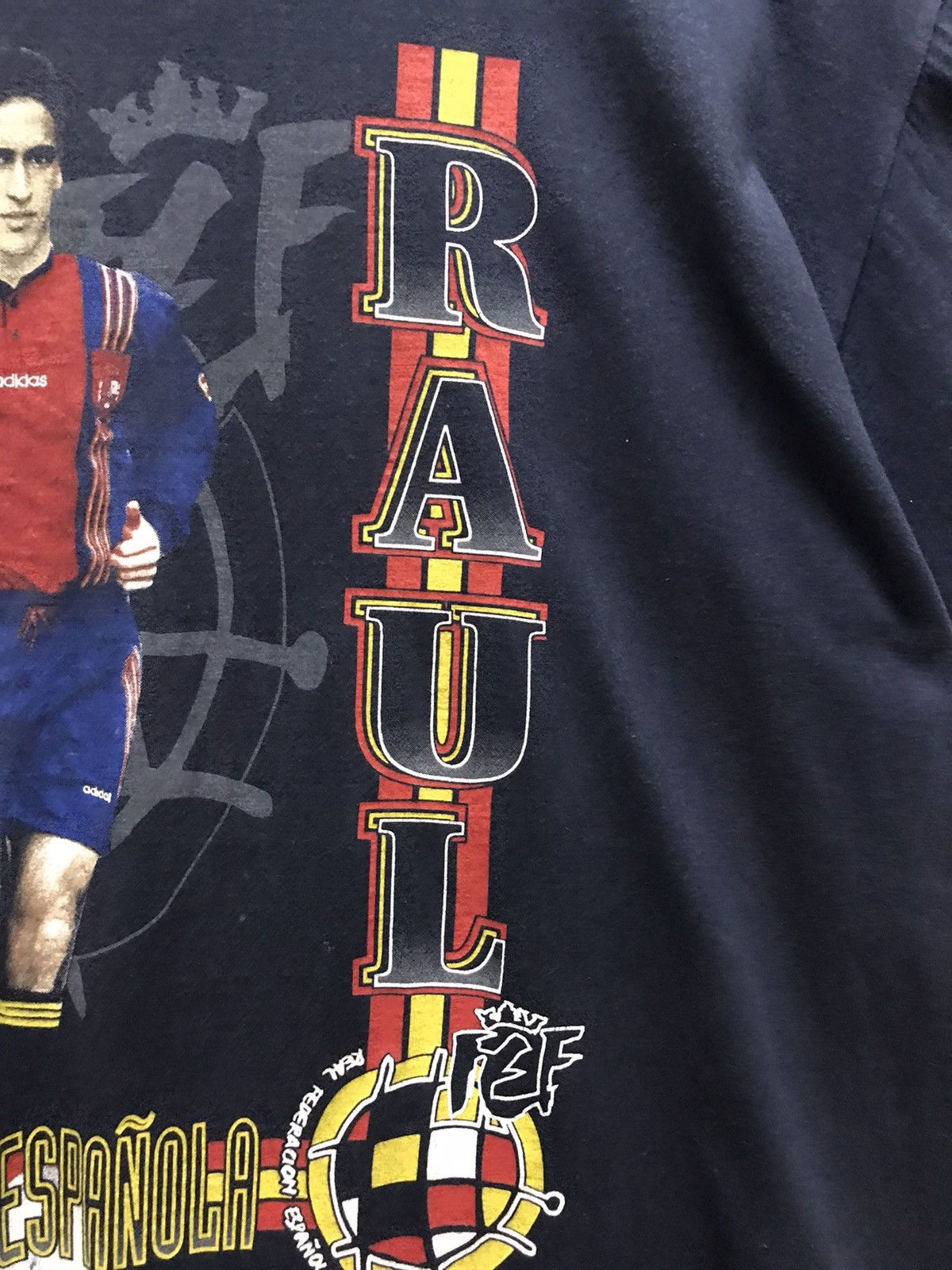 Vintage Vintage 90s Raul Gonzalez Spain Tee Size US L / EU 52-54 / 3 - 5 Thumbnail