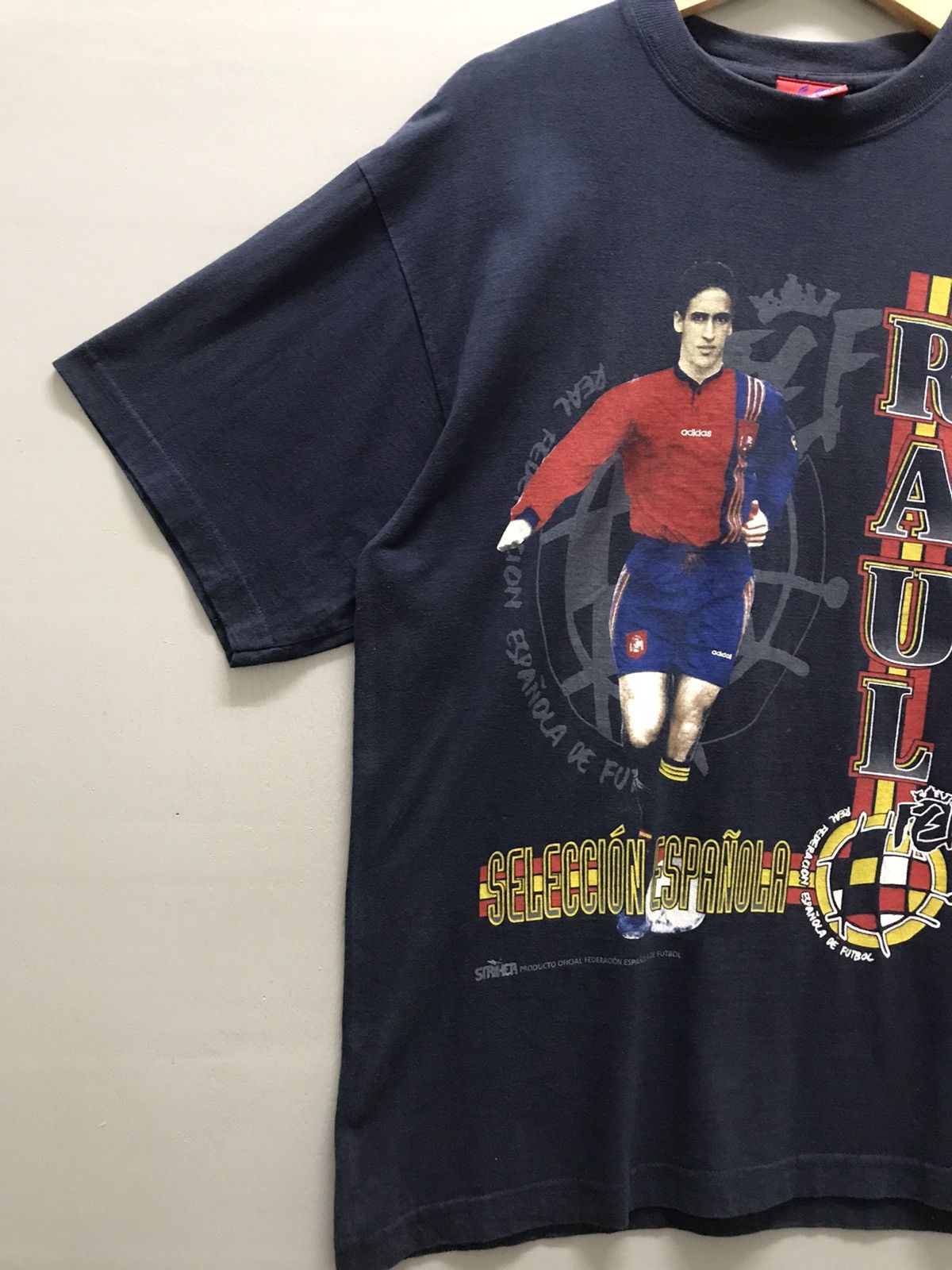 Vintage Vintage 90s Raul Gonzalez Spain Tee Size US L / EU 52-54 / 3 - 2 Thumbnail