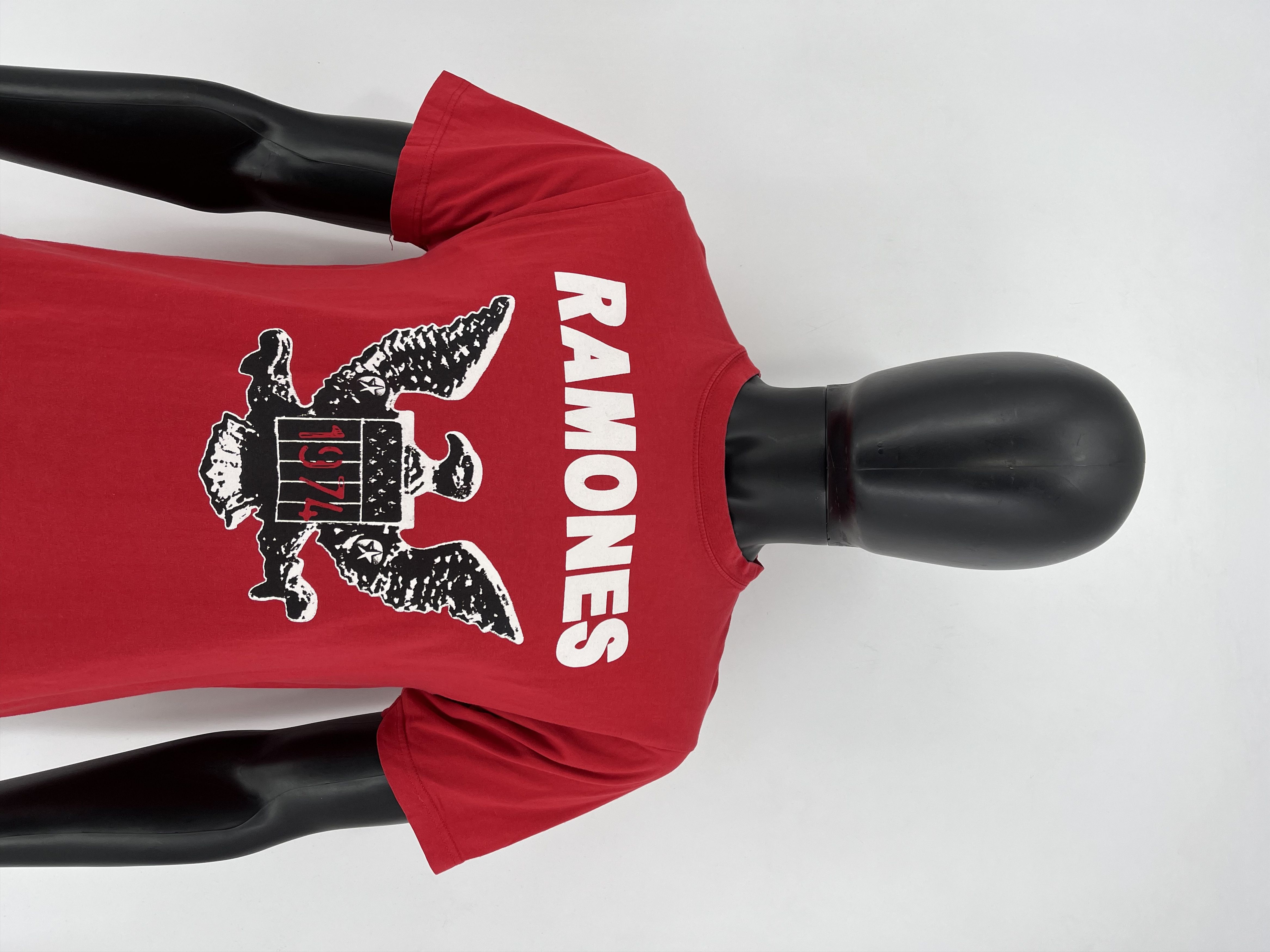 Band Tees Vintage Y2K Punk Rock Ramones Band Tee T Shirt Size US S / EU 44-46 / 1 - 6 Thumbnail