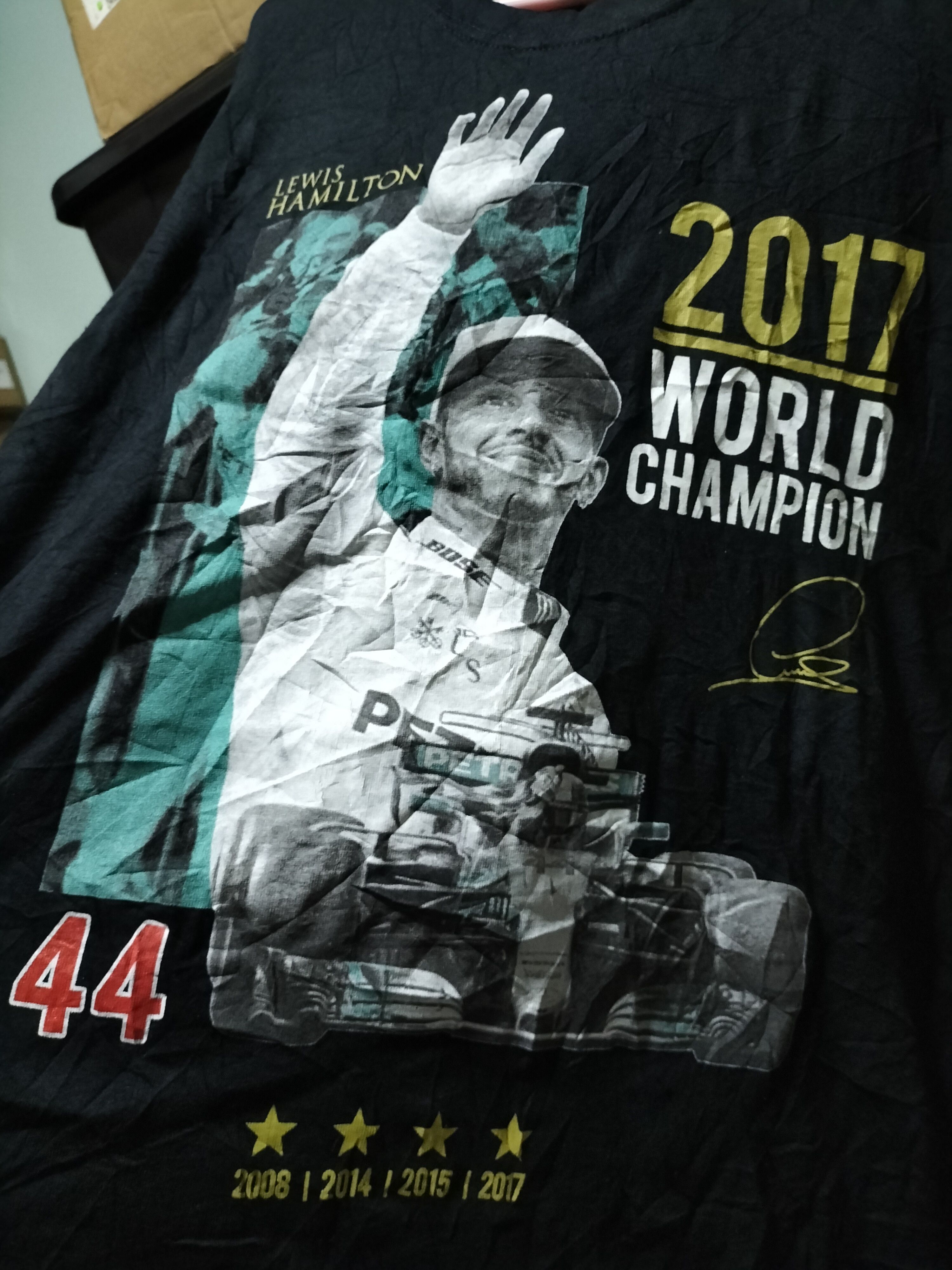 Vintage Lewis Hamilton Formula 1 world Champion 2017 collection tees Size US XL / EU 56 / 4 - 4 Thumbnail