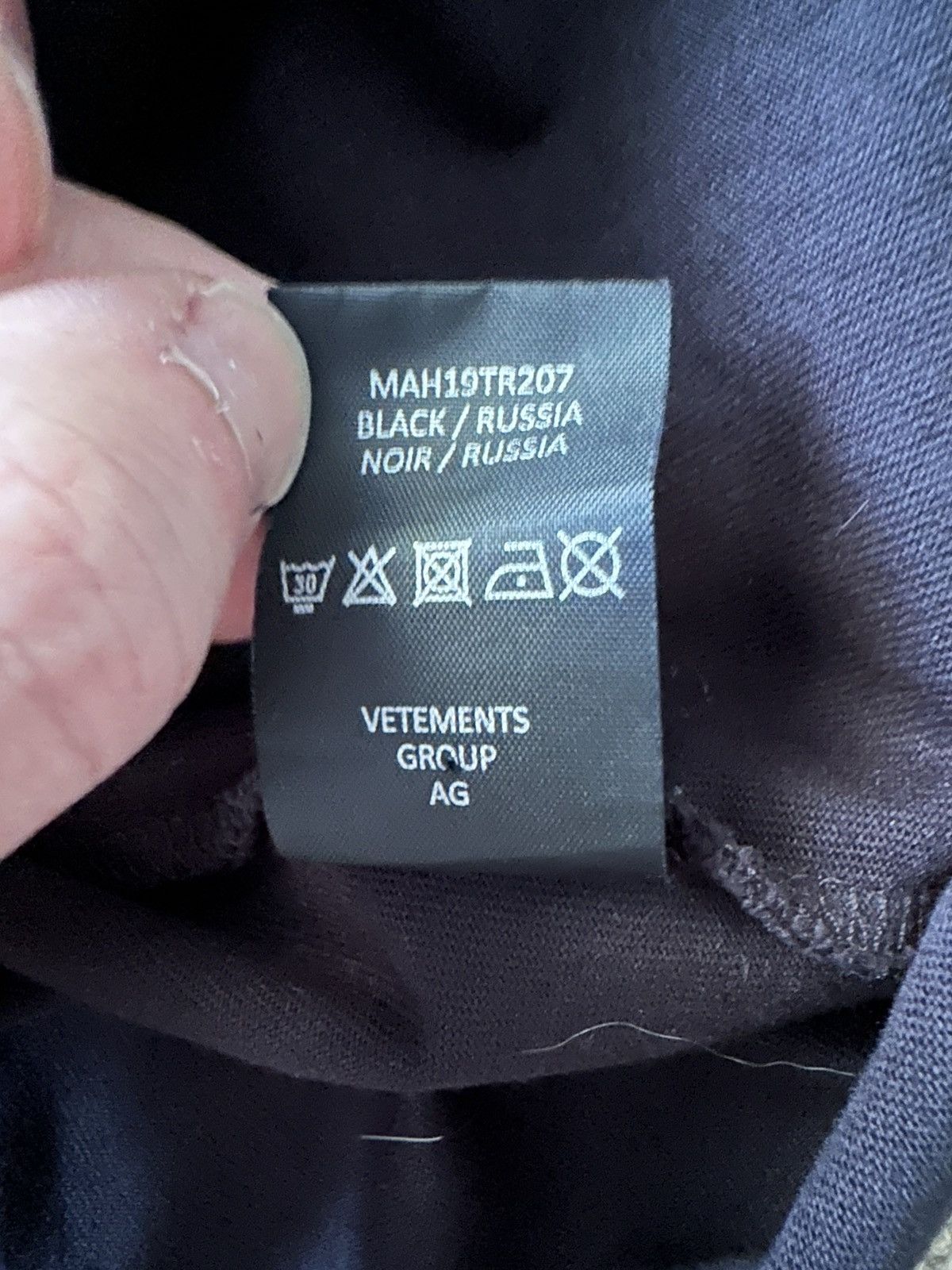 Vetements NEED GONE ASAP**FW19 LAYERED PATCH TEE SHIRT SWEATER Size US L / EU 52-54 / 3 - 10 Thumbnail