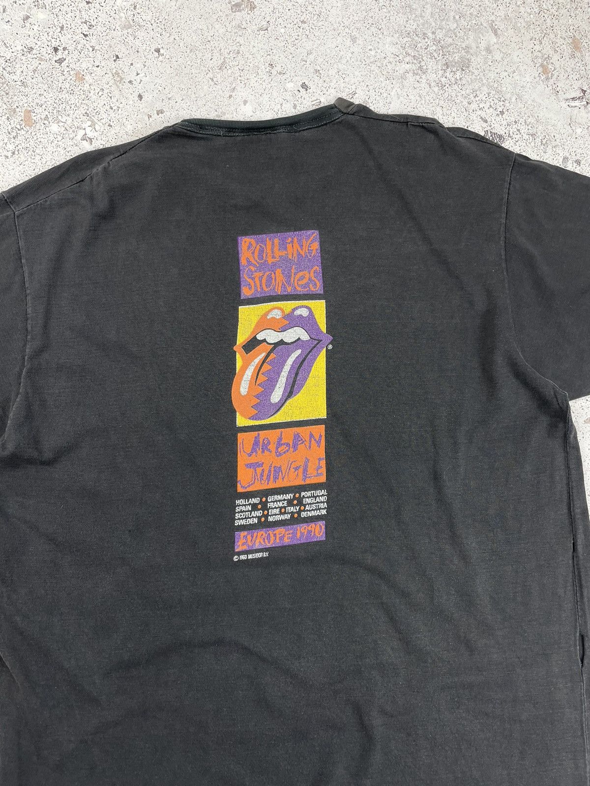 Band Tees × The Rolling Stones × Vintage Vintage The Rolling Stones Europe Tour 1990 Tee T-Shirt Size US L / EU 52-54 / 3 - 9 Thumbnail