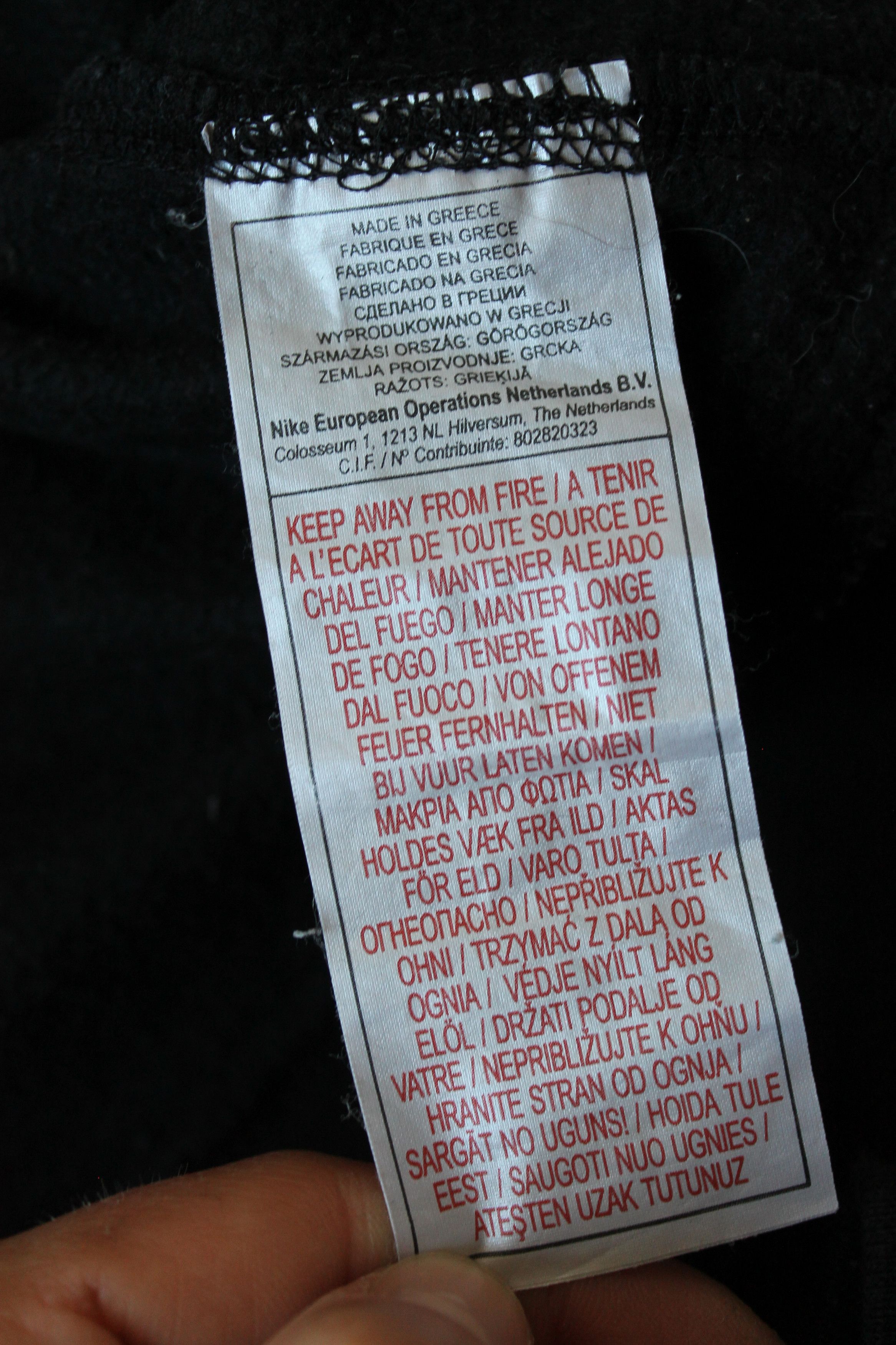 Nike Vintage Nike Embroidered swoosh black sweatshirt Size US M / EU 48-50 / 2 - 4 Thumbnail