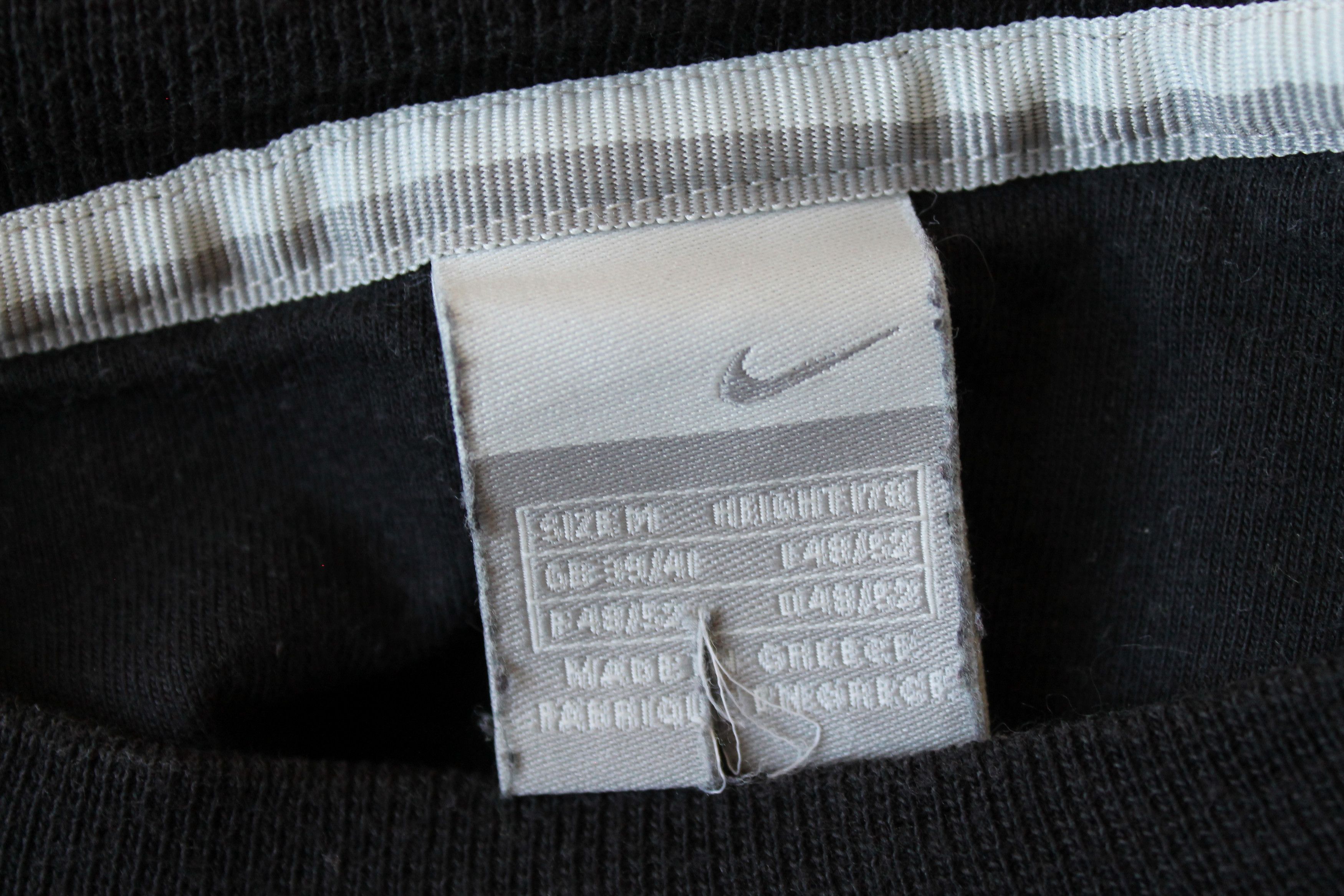 Nike Vintage Nike Embroidered swoosh black sweatshirt Size US M / EU 48-50 / 2 - 3 Thumbnail