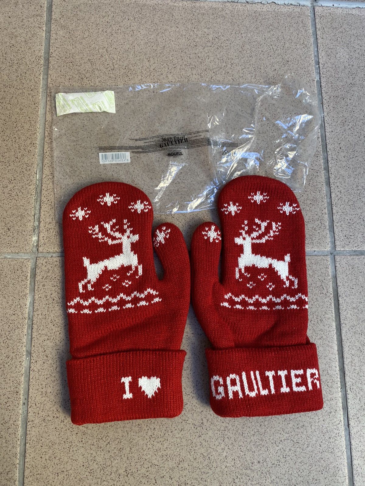 Jean Paul Gaultier Jean Paul Gaultier moufle gloves I love new year Size ONE SIZE - 1 Thumbnail