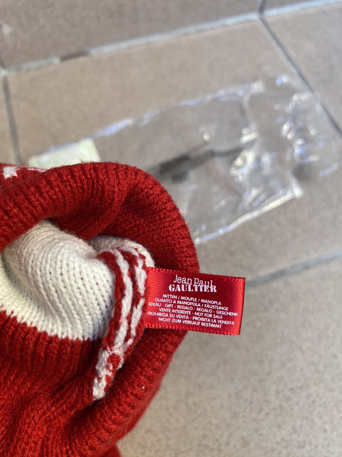 Jean Paul Gaultier Jean Paul Gaultier moufle gloves I love new year Size ONE SIZE - 3 Thumbnail