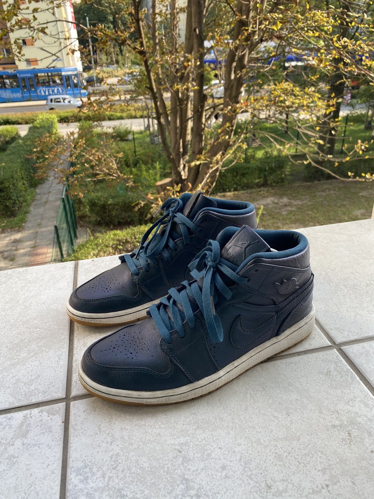 Jordan 1 mid nouveau hotsell