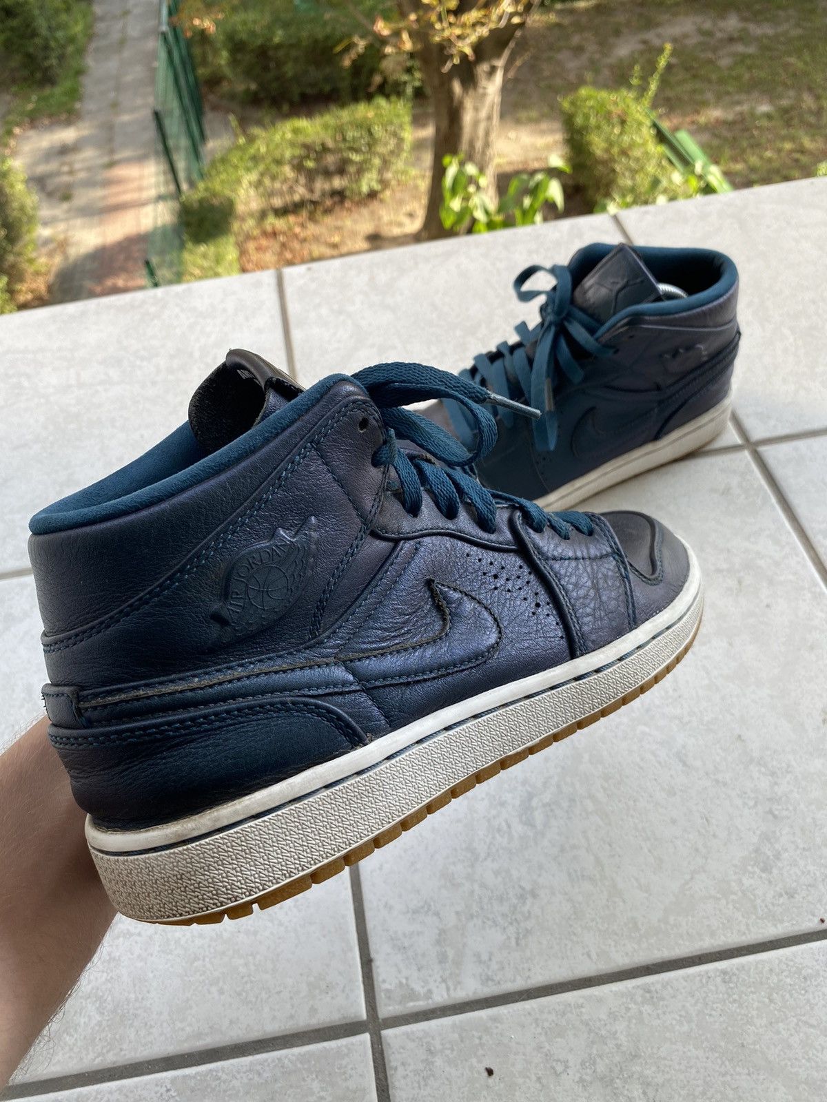 Jordan Brand Nike Air Jordan 1 Retro Mid Nouveau "Space Blue" Gum Size US 8.5 / EU 41-42 - 9 Thumbnail