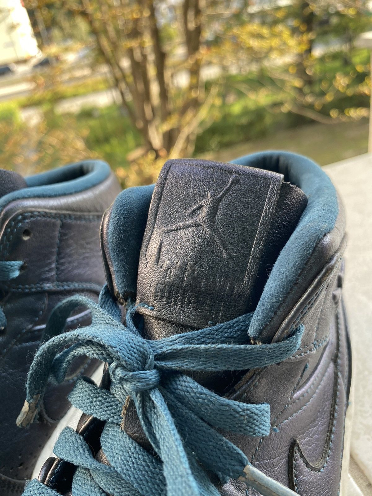Jordan Brand Nike Air Jordan 1 Retro Mid Nouveau "Space Blue" Gum Size US 8.5 / EU 41-42 - 12 Thumbnail