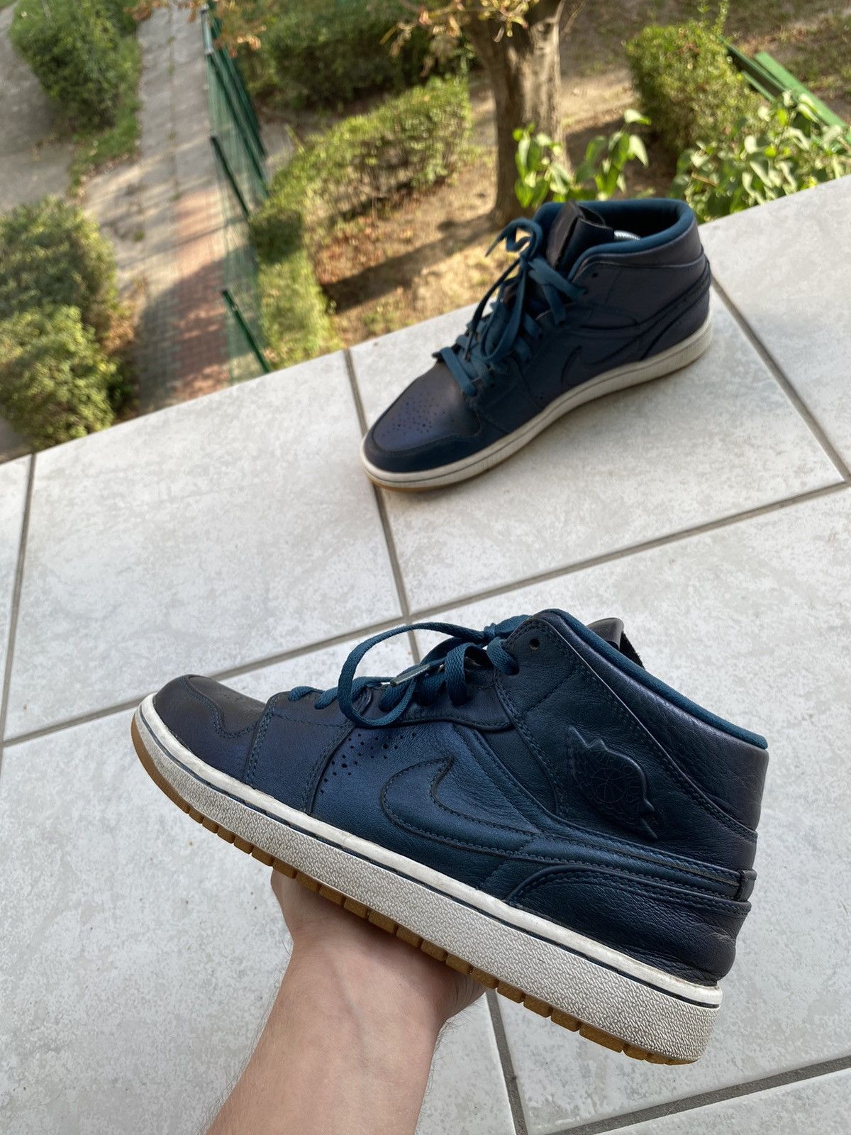 Jordan Brand Nike Air Jordan 1 Retro Mid Nouveau "Space Blue" Gum Size US 8.5 / EU 41-42 - 3 Thumbnail
