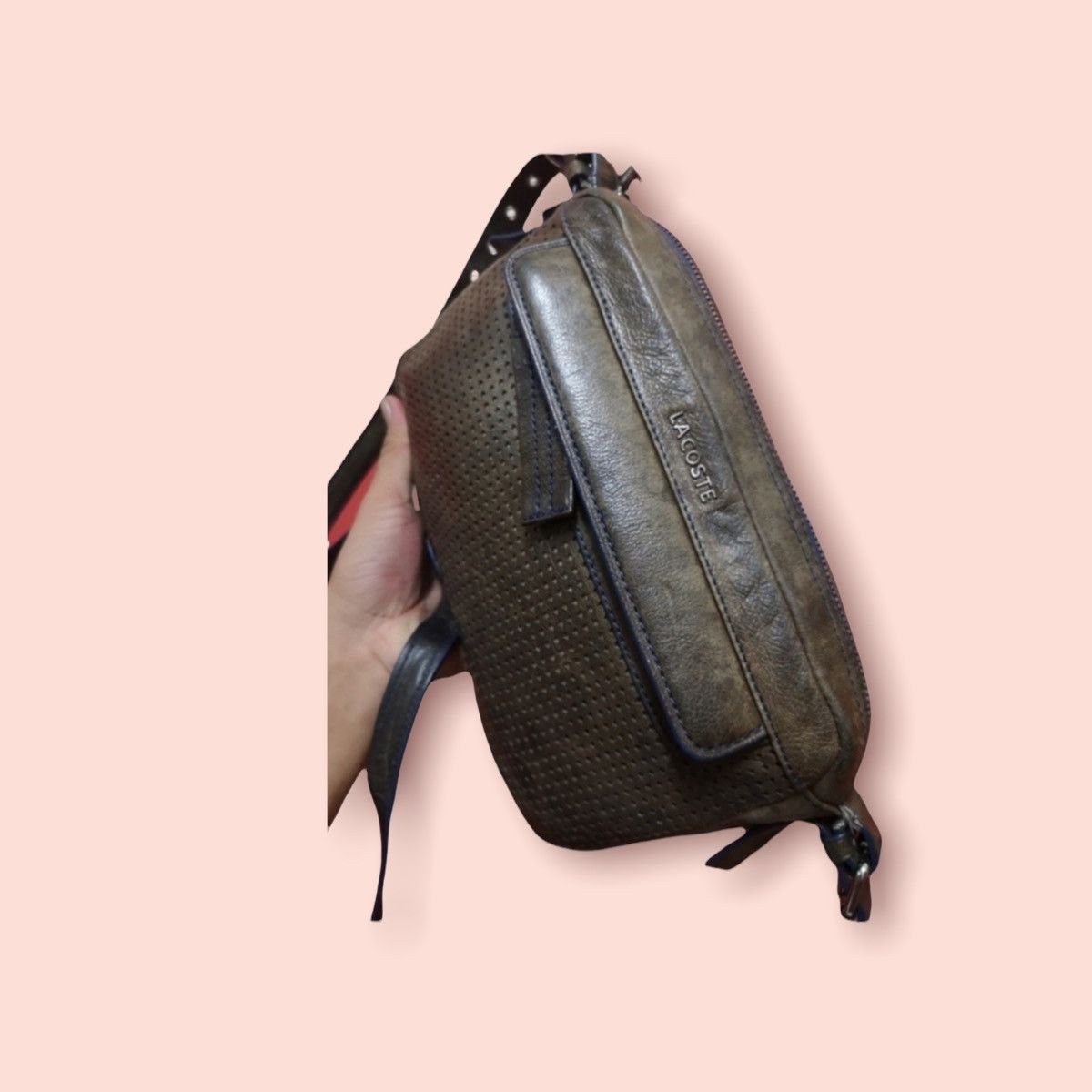 Lacoste × Leather × Vintage LACOSTE LEATHER CROSSBODY SLING Size ONE SIZE - 7 Thumbnail