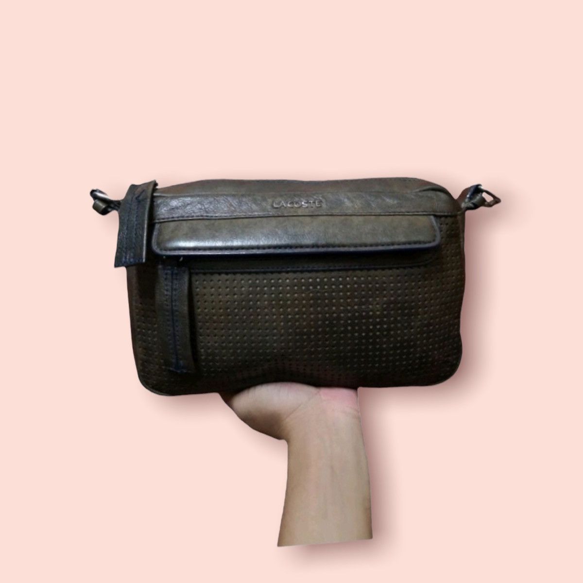 Lacoste × Leather × Vintage LACOSTE LEATHER CROSSBODY SLING Size ONE SIZE - 2 Thumbnail