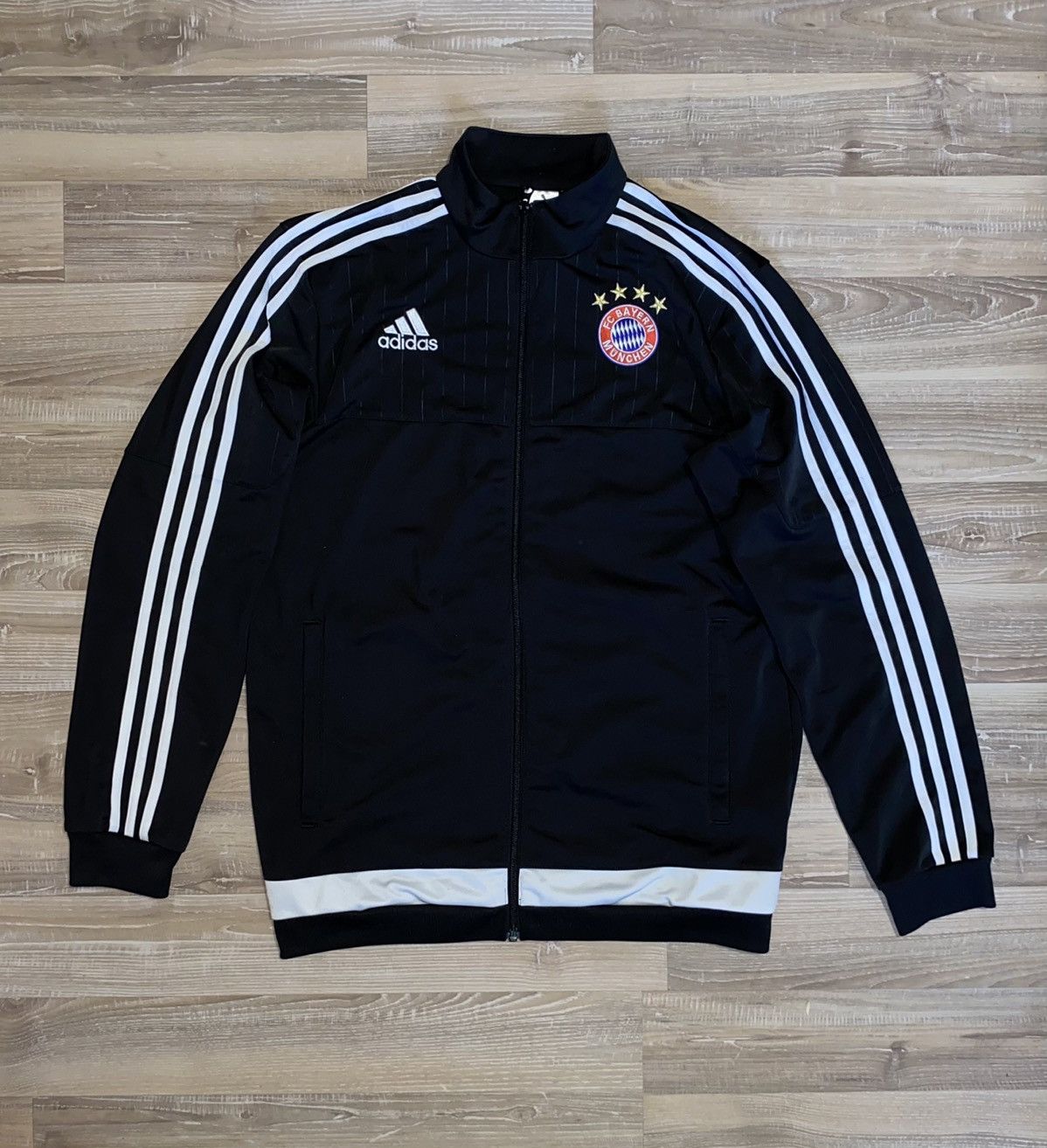 Adidas Adidas Bayern 2015 football jacket Size US M / EU 48-50 / 2 - 1 Thumbnail