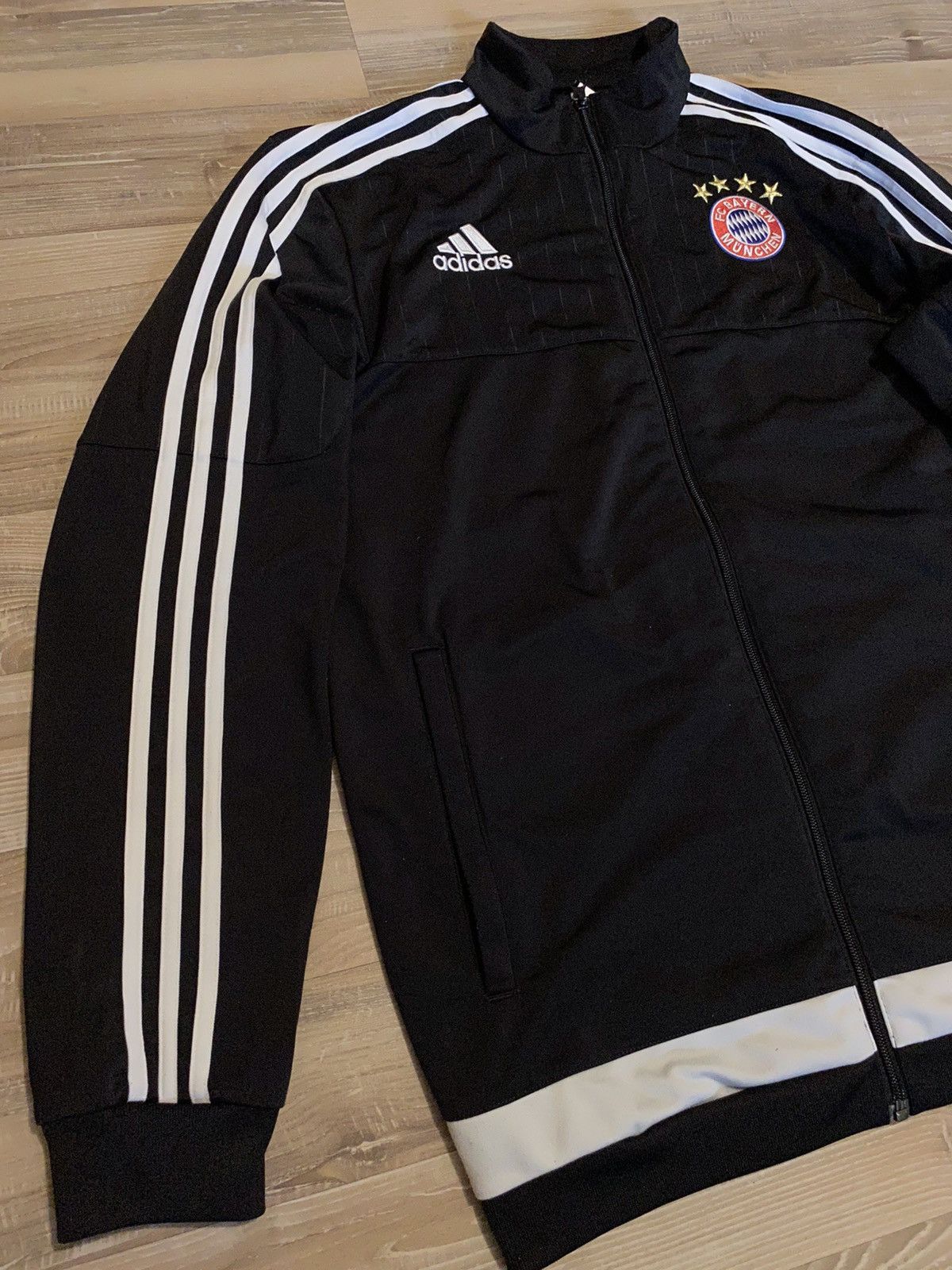 Adidas Adidas Bayern 2015 football jacket Size US M / EU 48-50 / 2 - 2 Thumbnail