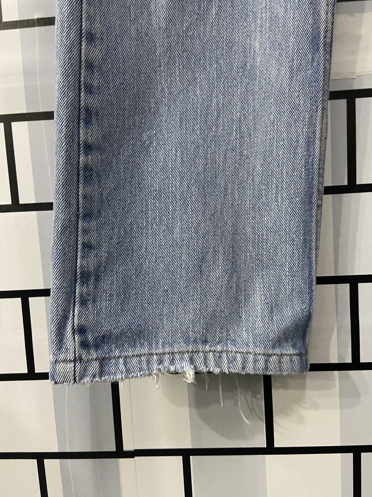 Levi's × Vintage Vintage Levi’s 505 Straight Fit Distressed Denim Pants Size US 32 / EU 48 - 6 Thumbnail
