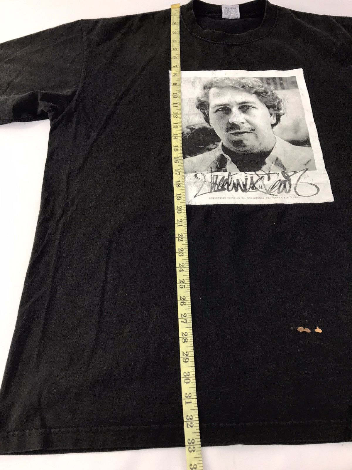 Japanese Brand × Vintage Streetwise Clothing Pablo Escobar Narcos Tee Face Box Logo Size US XXL / EU 58 / 5 - 8 Thumbnail