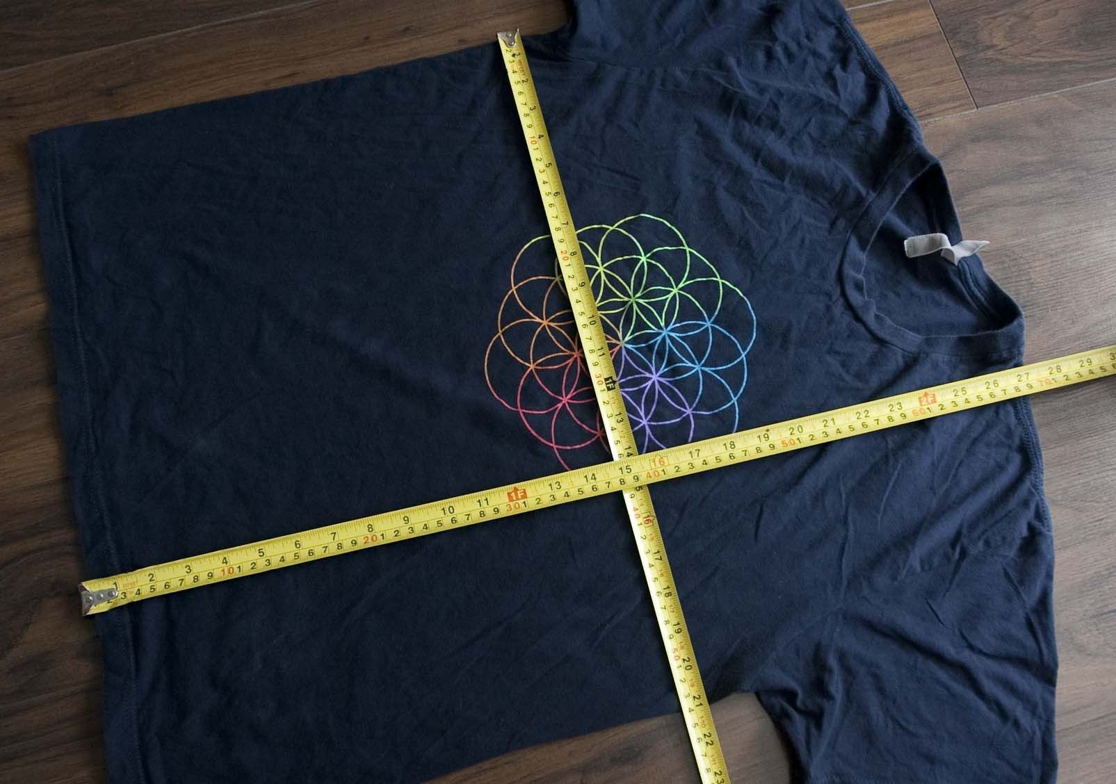 Band Tees Coldplay T Shirt A Head Full of Dreams Tour 2017 Size L Size US L / EU 52-54 / 3 - 5 Thumbnail