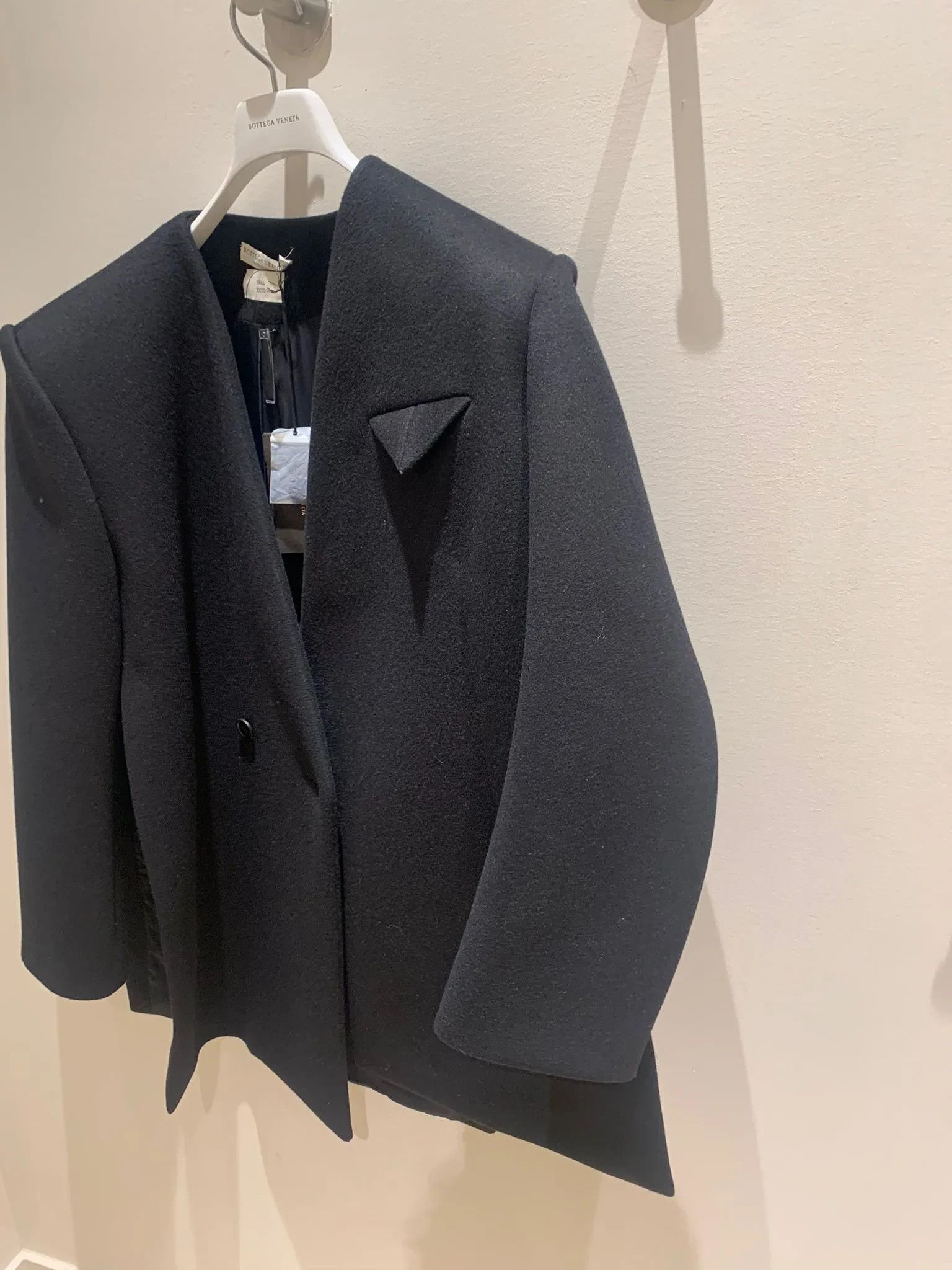 Bottega Veneta Compact Dry Wool Coat in Black Size US L / EU 52-54 / 3 - 4 Thumbnail