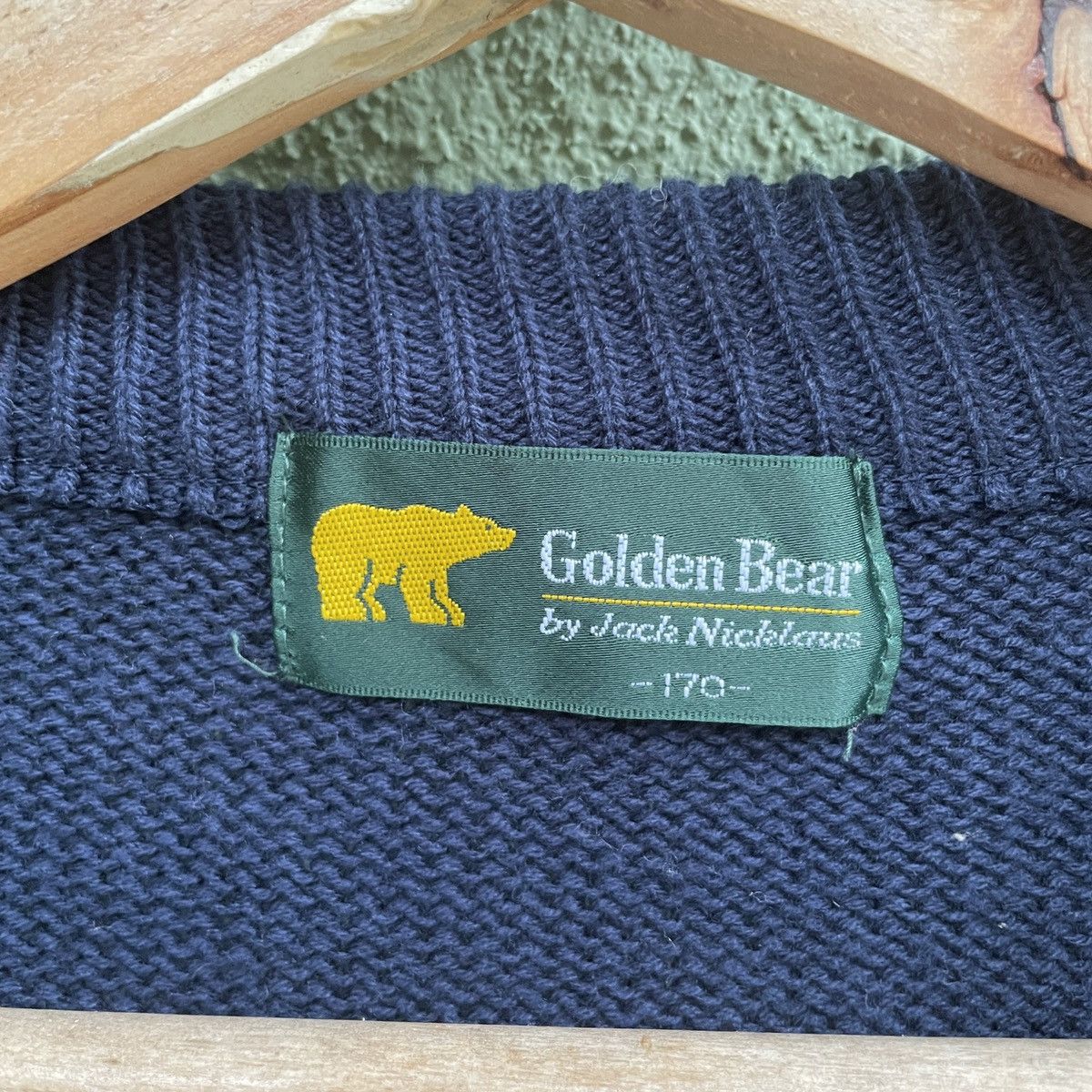 Japanese Brand Vintage Golden Bear V Neck Dark Blue Knitwear Sweater Jumper Size US M / EU 48-50 / 2 - 6 Thumbnail