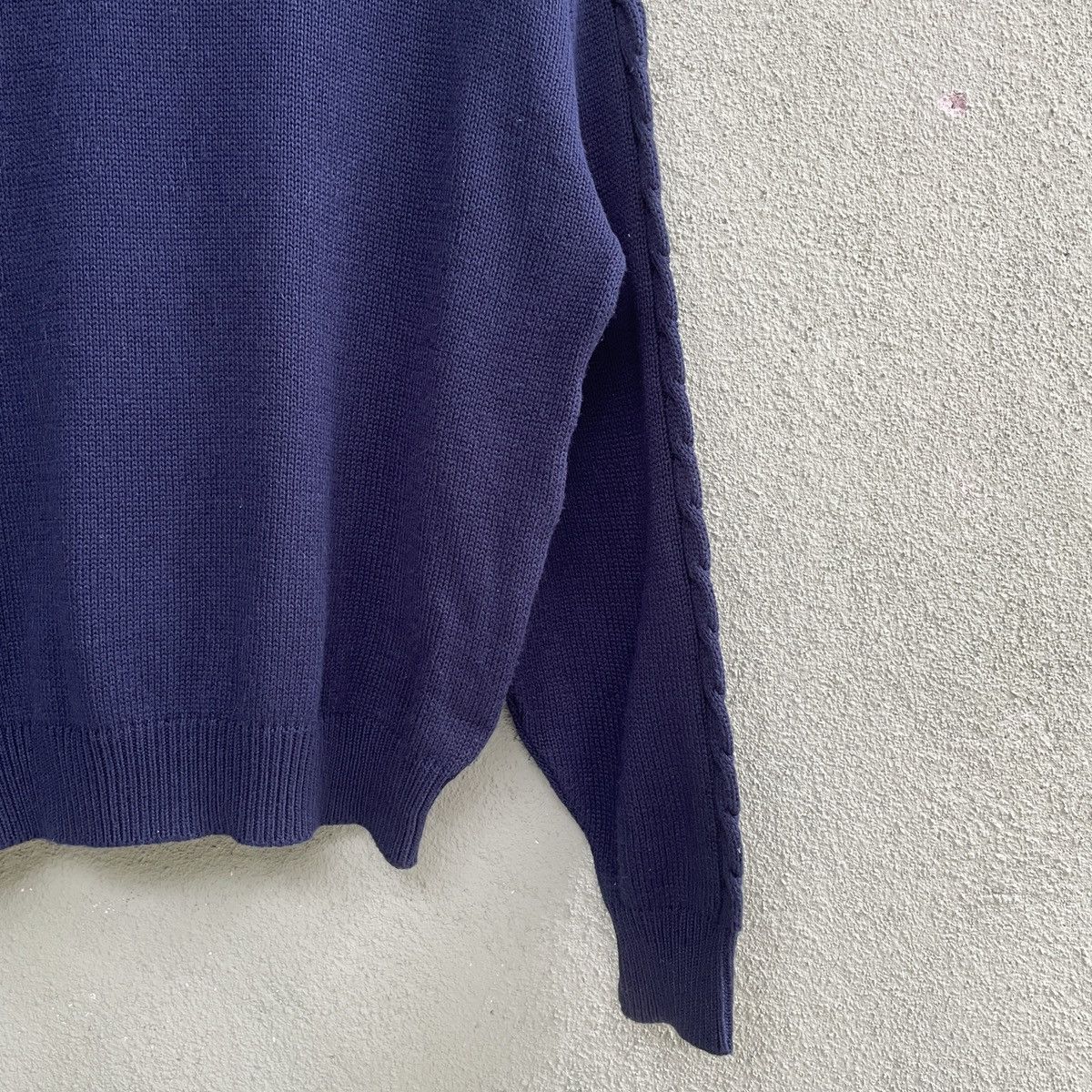 Japanese Brand Vintage Golden Bear V Neck Dark Blue Knitwear Sweater Jumper Size US M / EU 48-50 / 2 - 10 Thumbnail