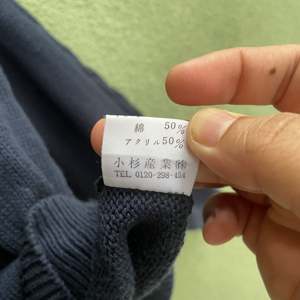 Japanese Brand Vintage Golden Bear V Neck Dark Blue Knitwear Sweater Jumper Size US M / EU 48-50 / 2 - 8 Thumbnail