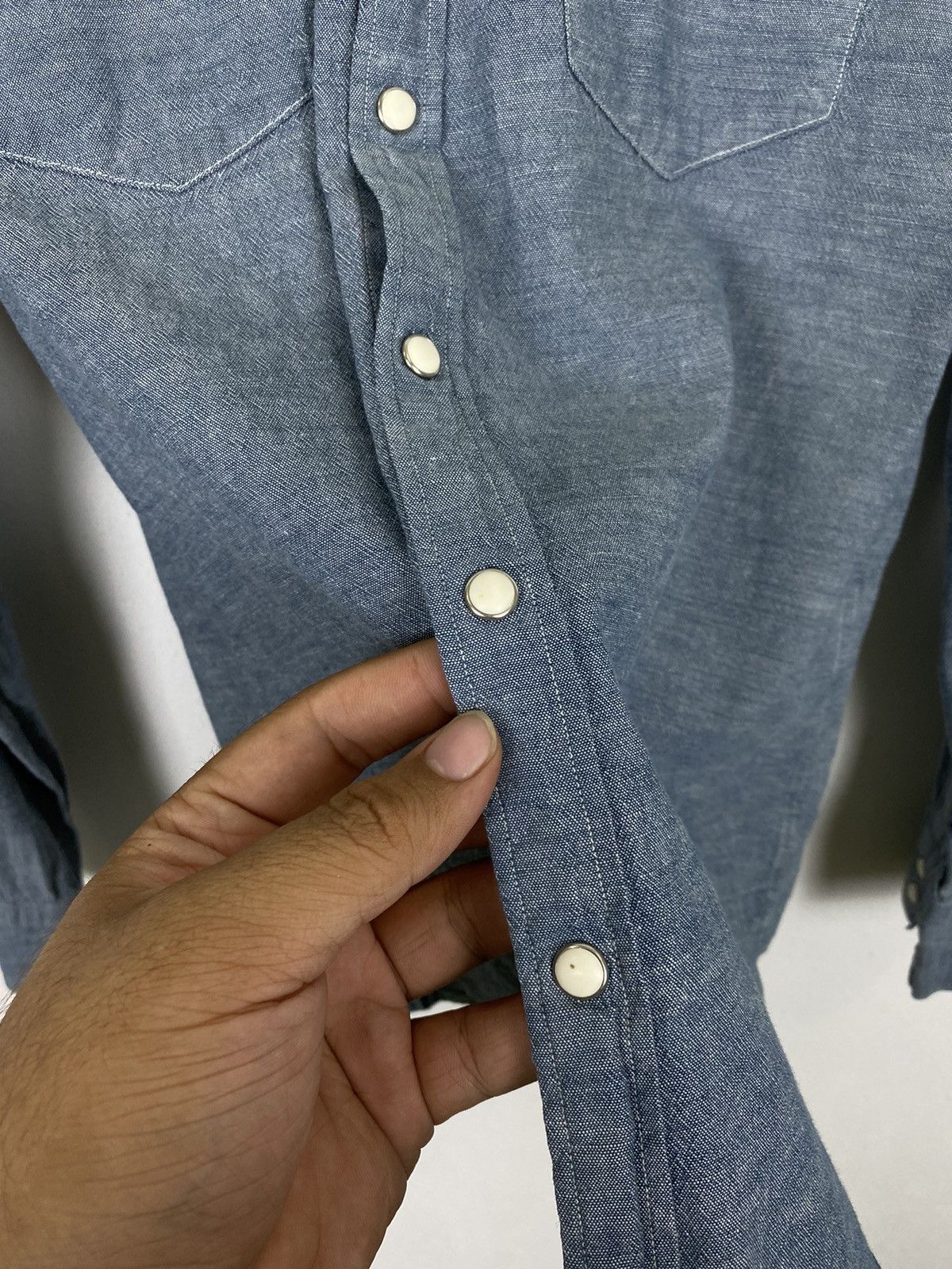 Levi's 🔥VINTAGE LEVI’S CLOTHING STONE BUTTON Size US M / EU 48-50 / 2 - 5 Thumbnail