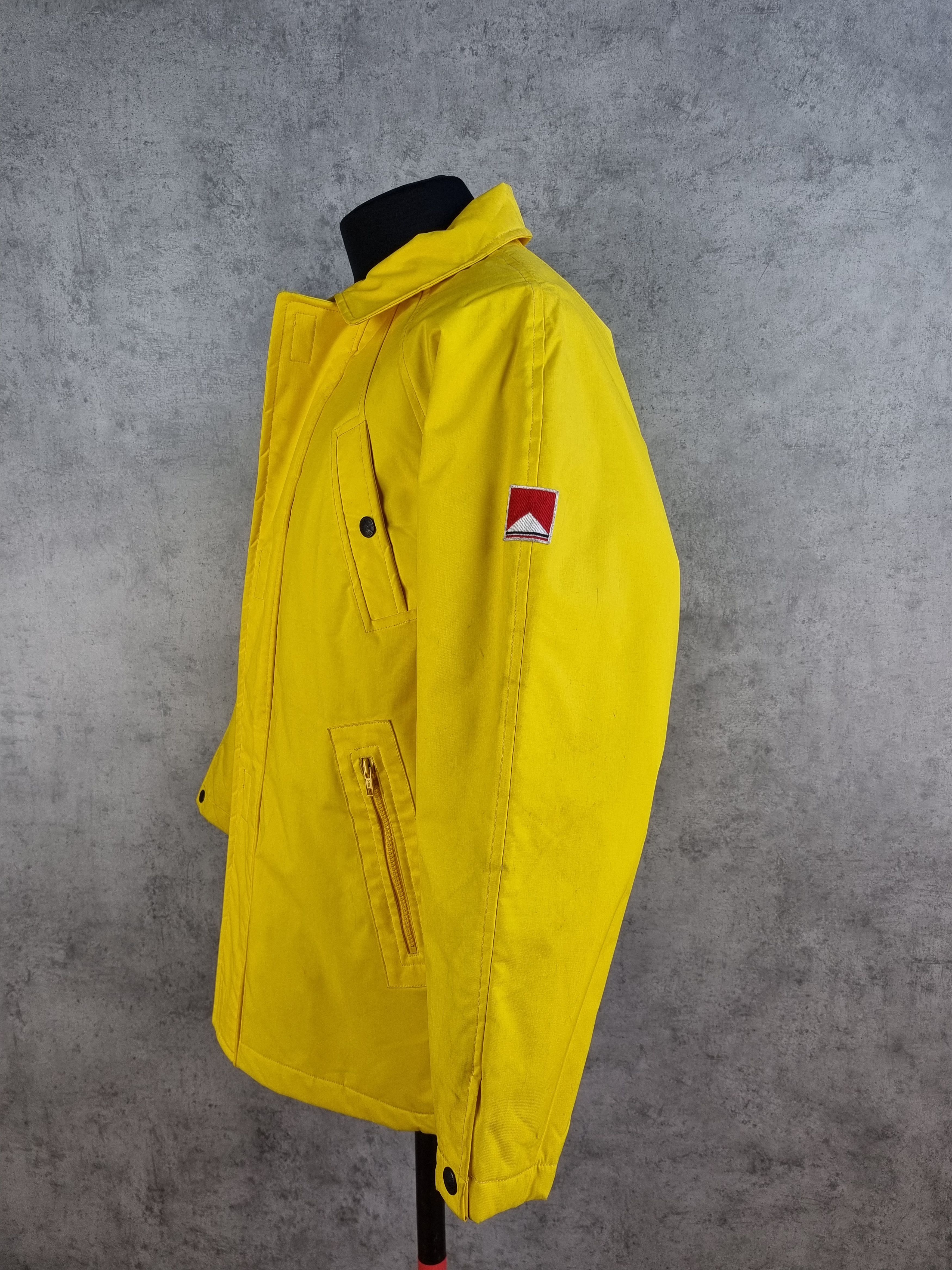 Marlboro 90s Marlboro Italian Nylon Collared Jacket Rare color Size US L / EU 52-54 / 3 - 2 Thumbnail