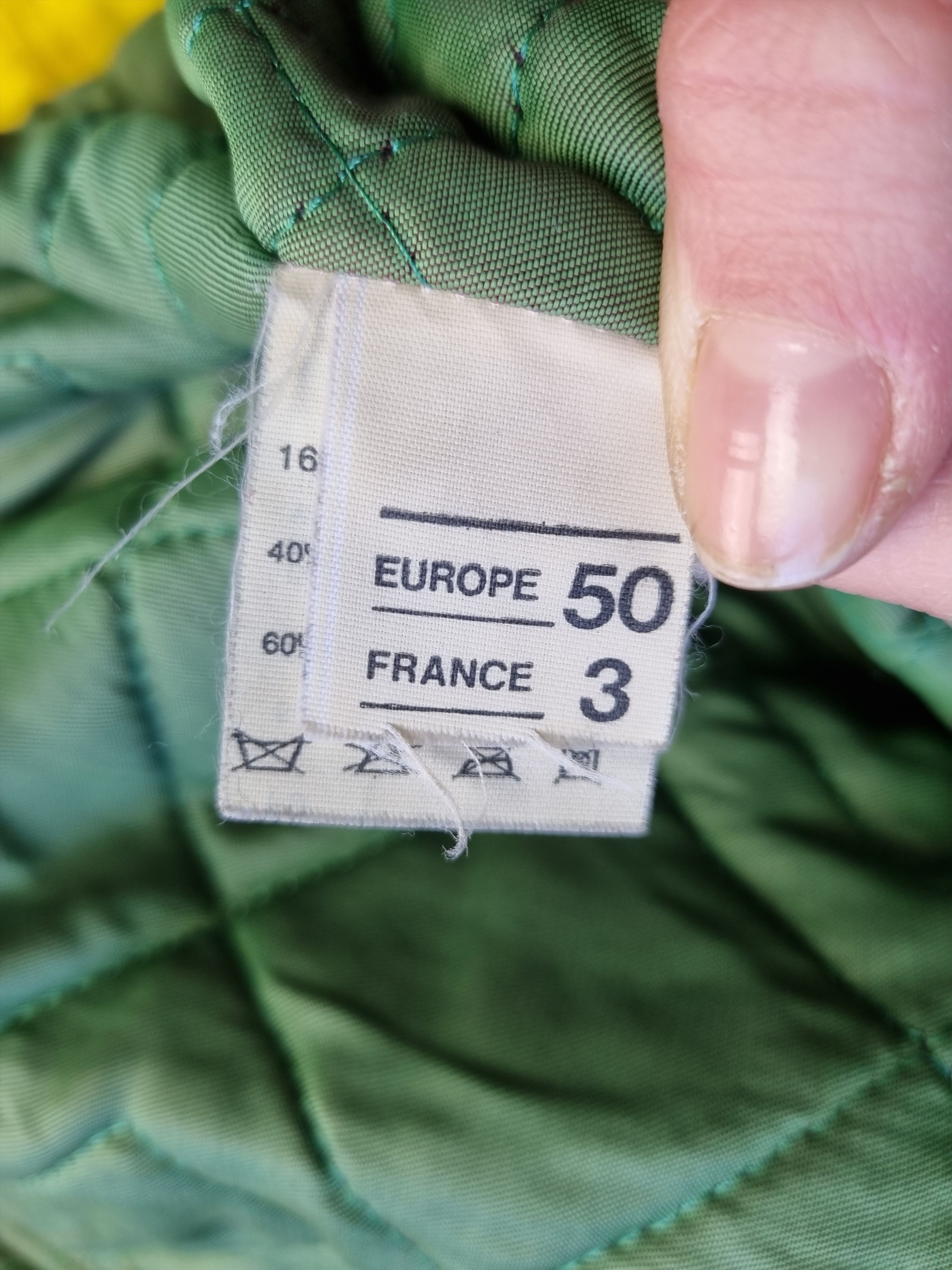 Marlboro 90s Marlboro Italian Nylon Collared Jacket Rare color Size US L / EU 52-54 / 3 - 11 Thumbnail