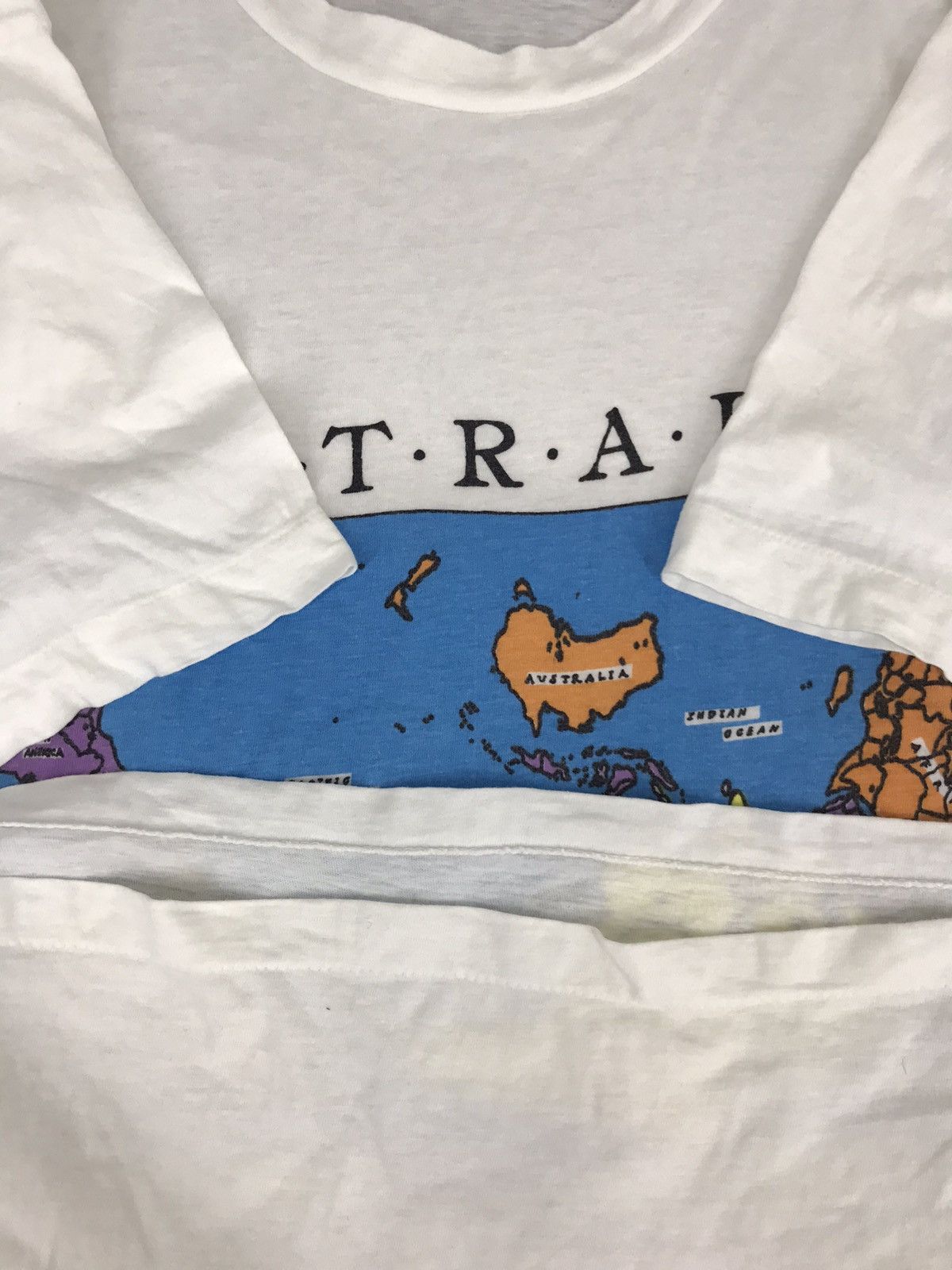 Band Tees 90s Australia Souvenir Tourist Paper Thin Souvenir Tee Size US M / EU 48-50 / 2 - 4 Thumbnail