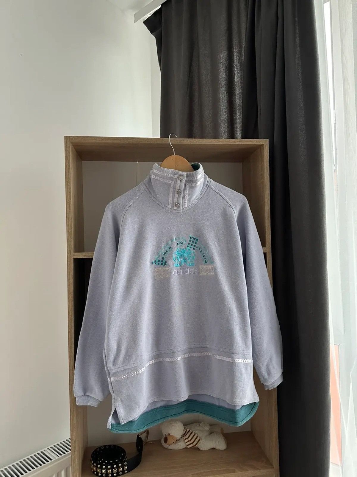 Vintage Sweater Adidas Center Logo Y2K