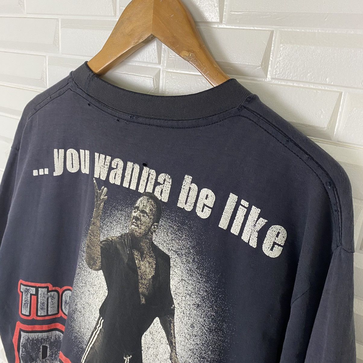 Vintage VINTAGE BOOTLEG DISTRESSED WWF THE ROCK TSHIRT Size US M / EU 48-50 / 2 - 6 Thumbnail
