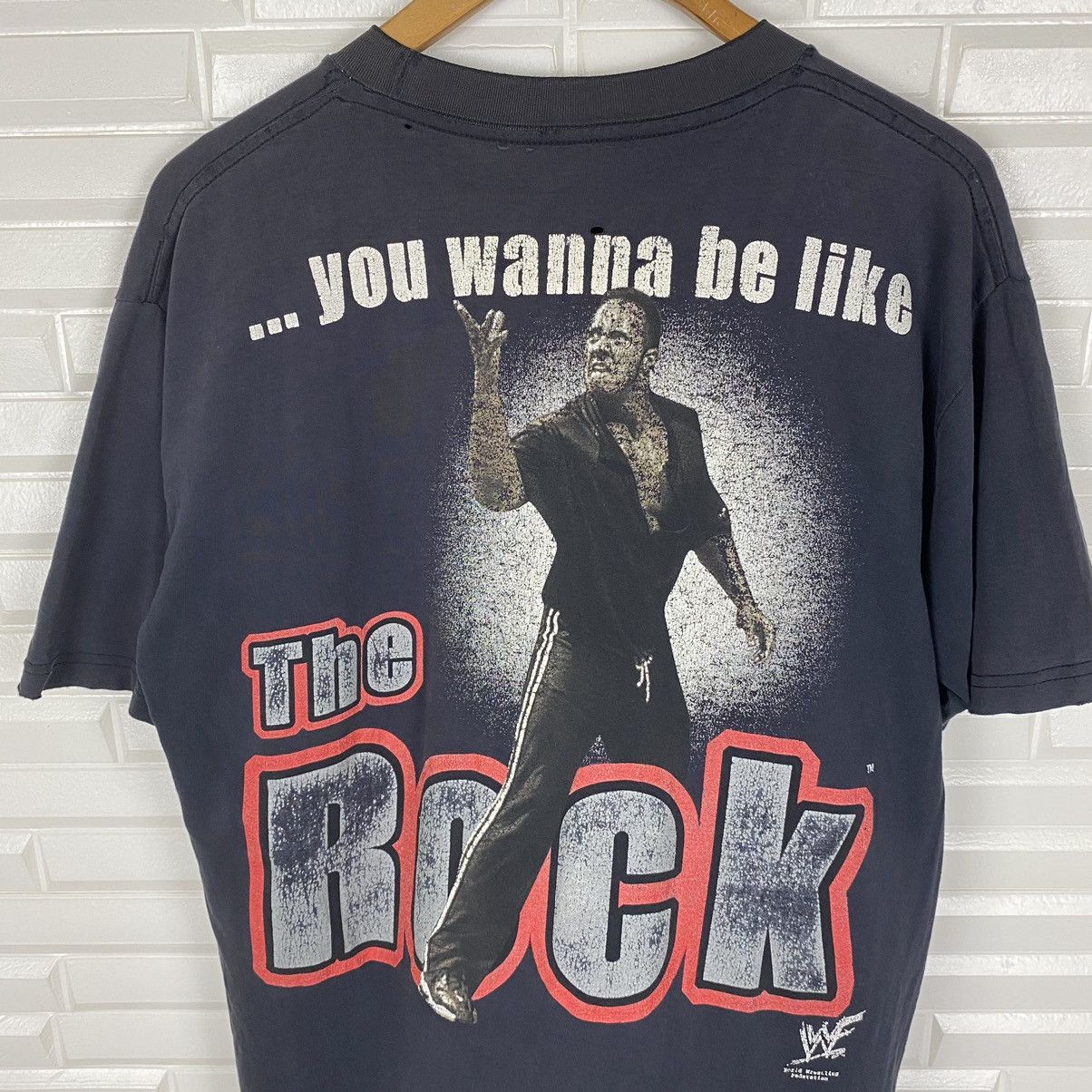 Vintage VINTAGE BOOTLEG DISTRESSED WWF THE ROCK TSHIRT Size US M / EU 48-50 / 2 - 3 Thumbnail