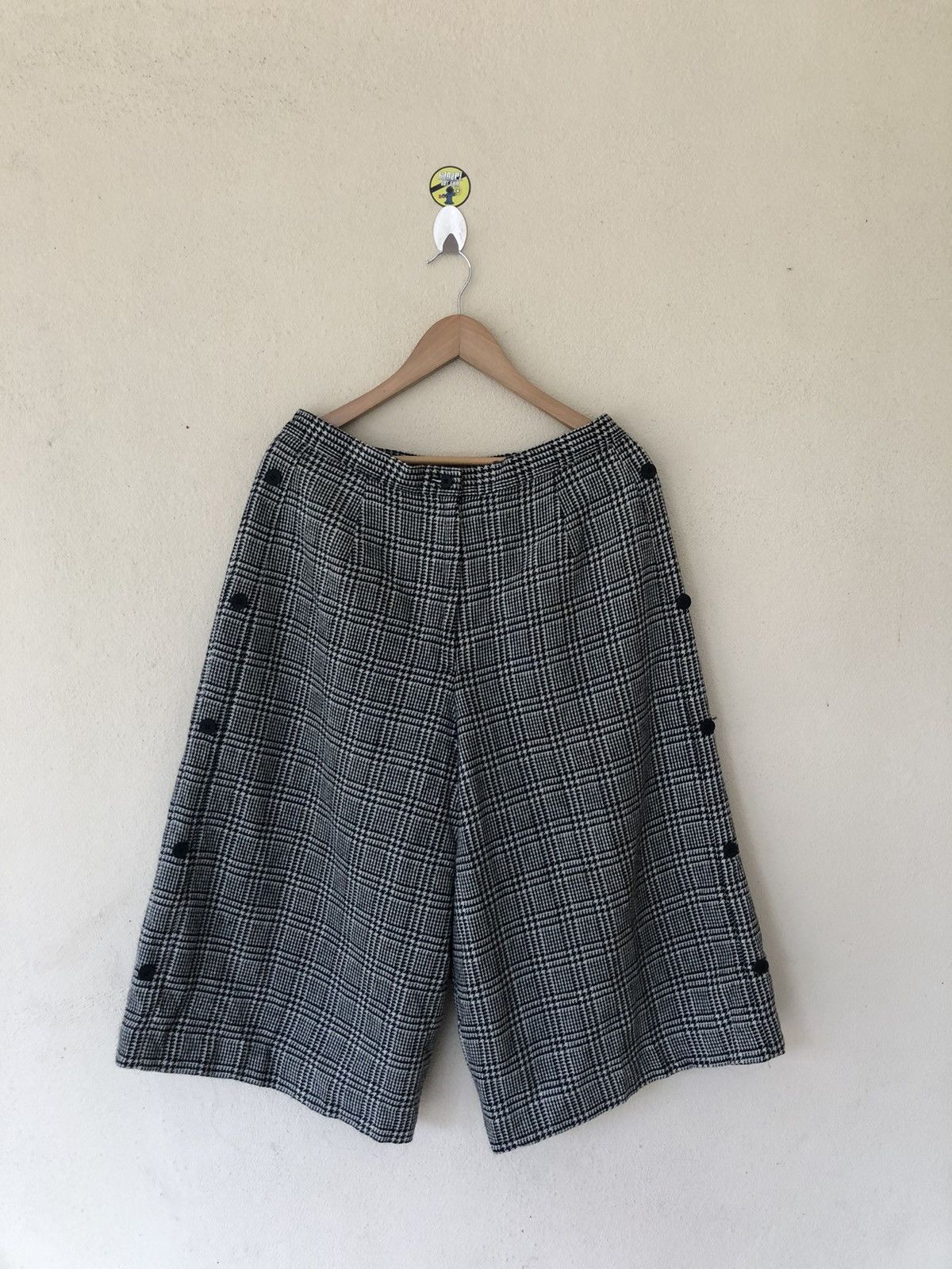 Japanese Brand Harajuku Styles 3 Quarter Pants Size US 30 / EU 46 - 1 Thumbnail
