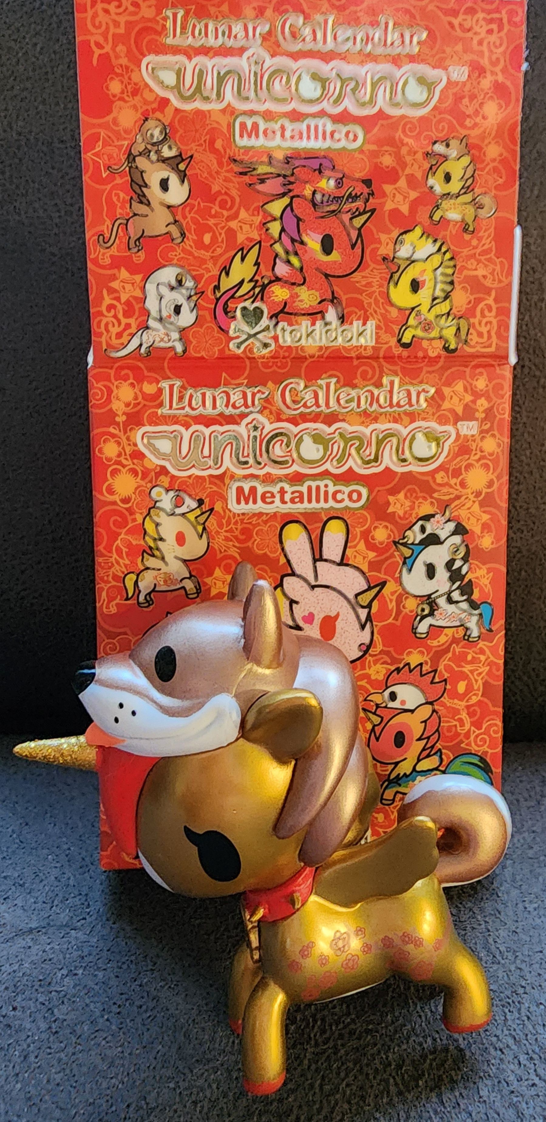 tokidoki Open Box Lunar Unicorno Metallico Year of the Dog 🐕 Size ONE SIZE - 8 Thumbnail