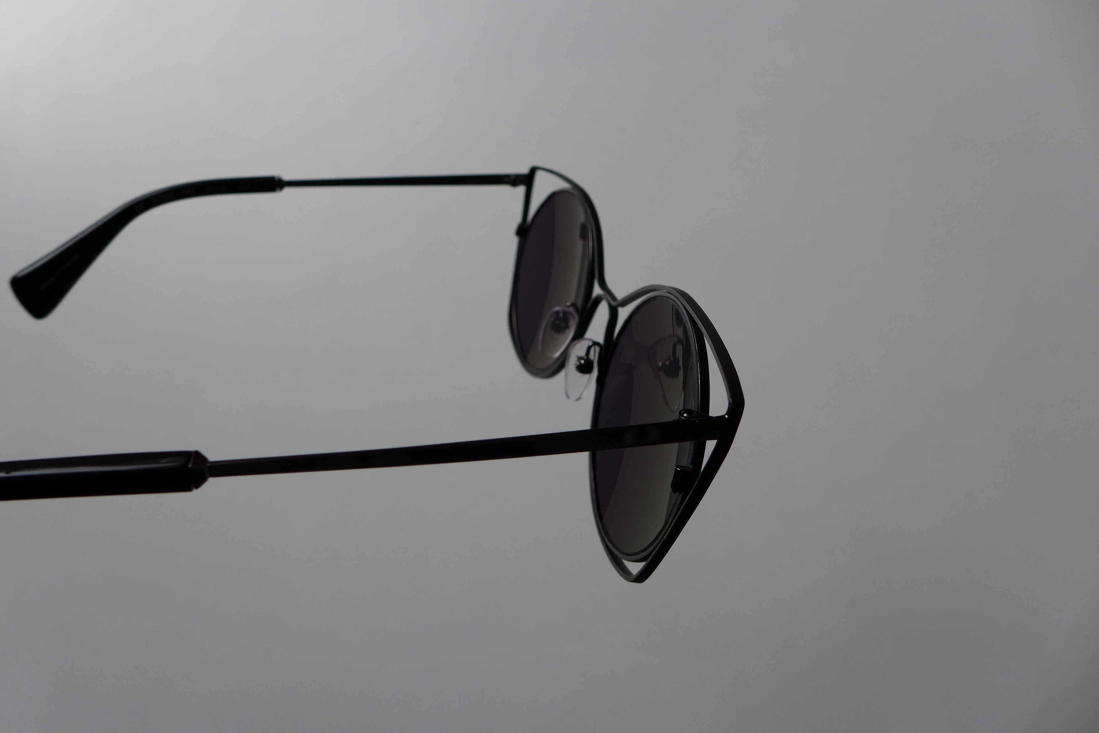 Yohji Yamamoto Yohji Yamamoto YY7007 Cat-Eye Sunglasses - Black Size ONE SIZE - 10 Thumbnail
