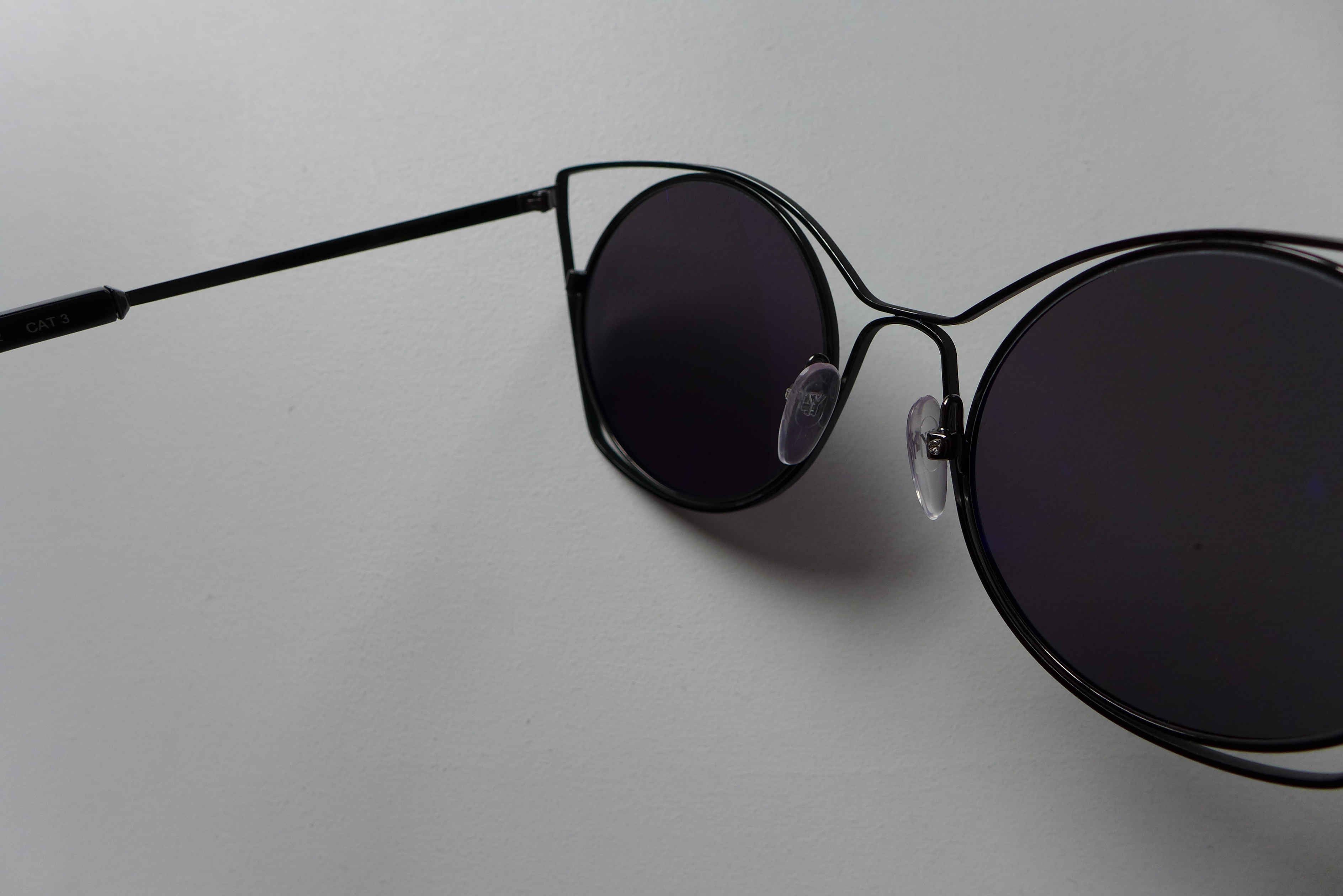 Yohji Yamamoto Yohji Yamamoto YY7007 Cat-Eye Sunglasses - Black Size ONE SIZE - 7 Thumbnail