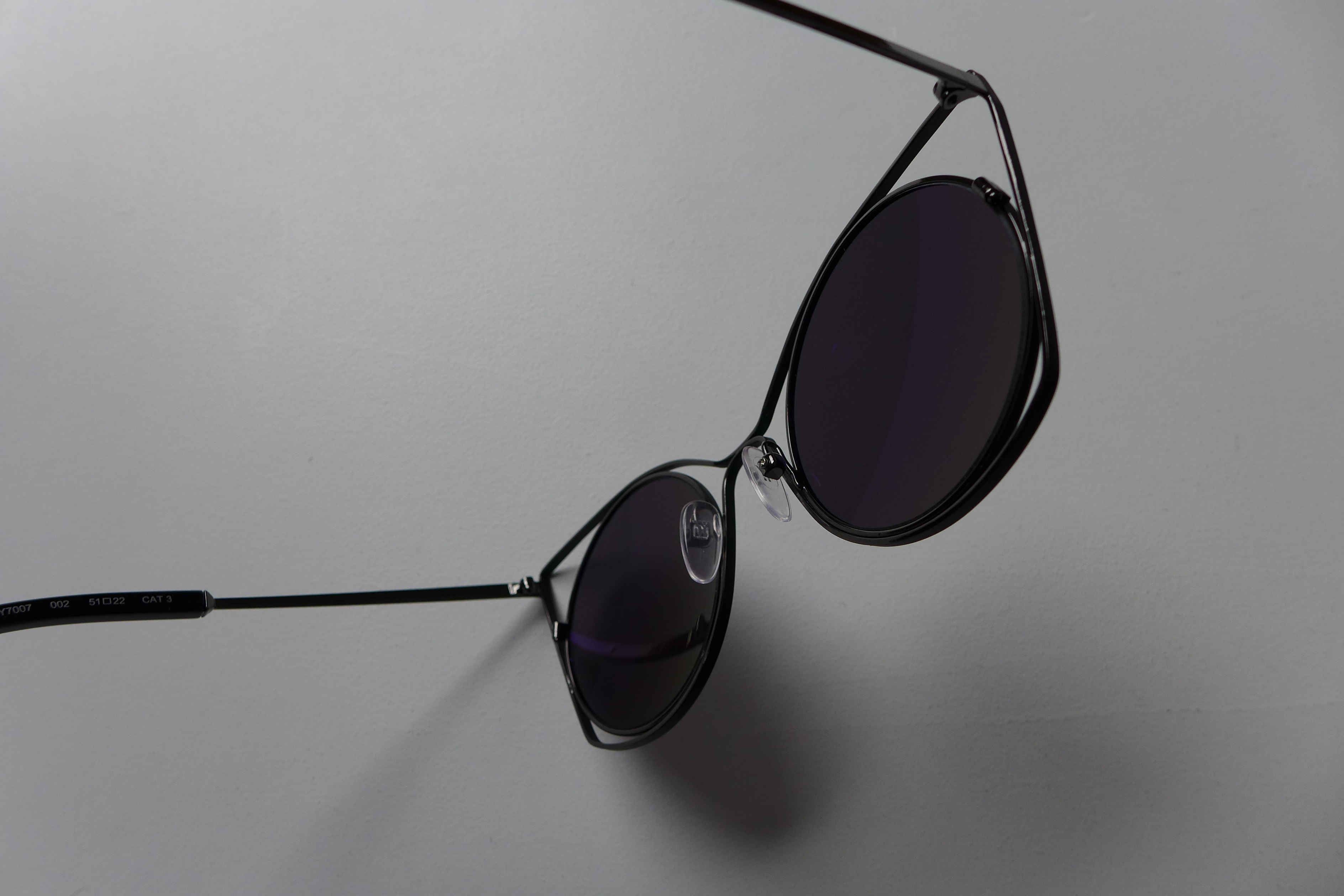 Yohji Yamamoto Yohji Yamamoto YY7007 Cat-Eye Sunglasses - Black Size ONE SIZE - 6 Thumbnail
